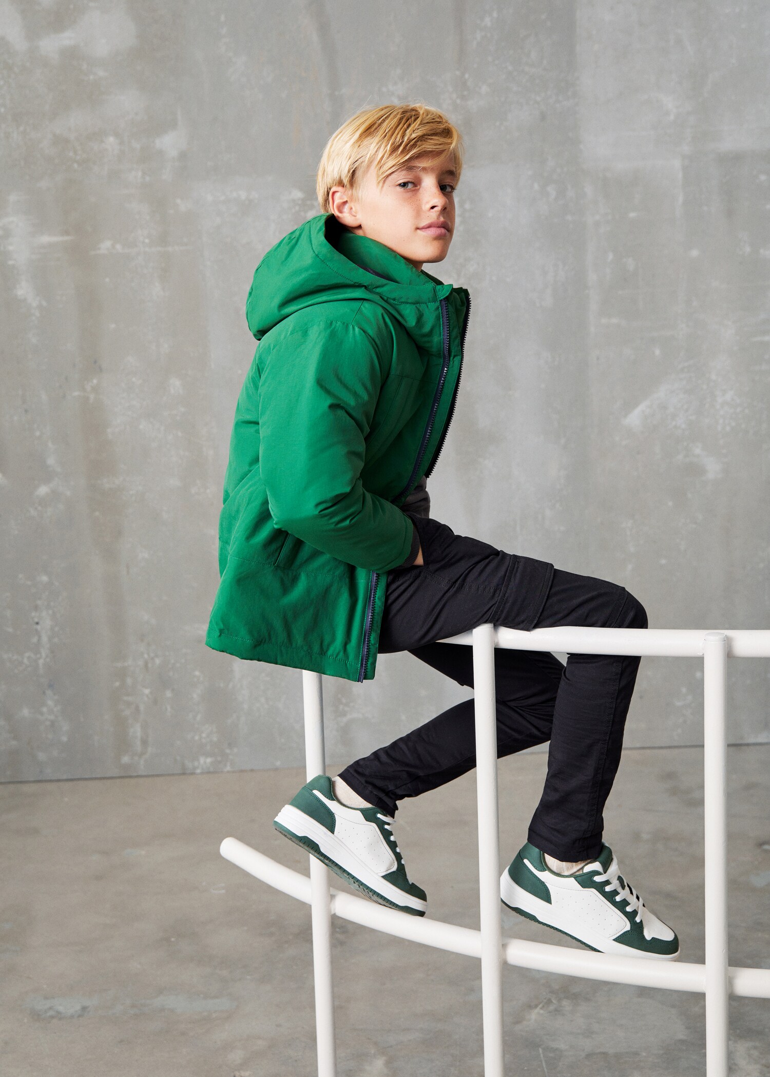 Hood quilted coat - Details of the article 5