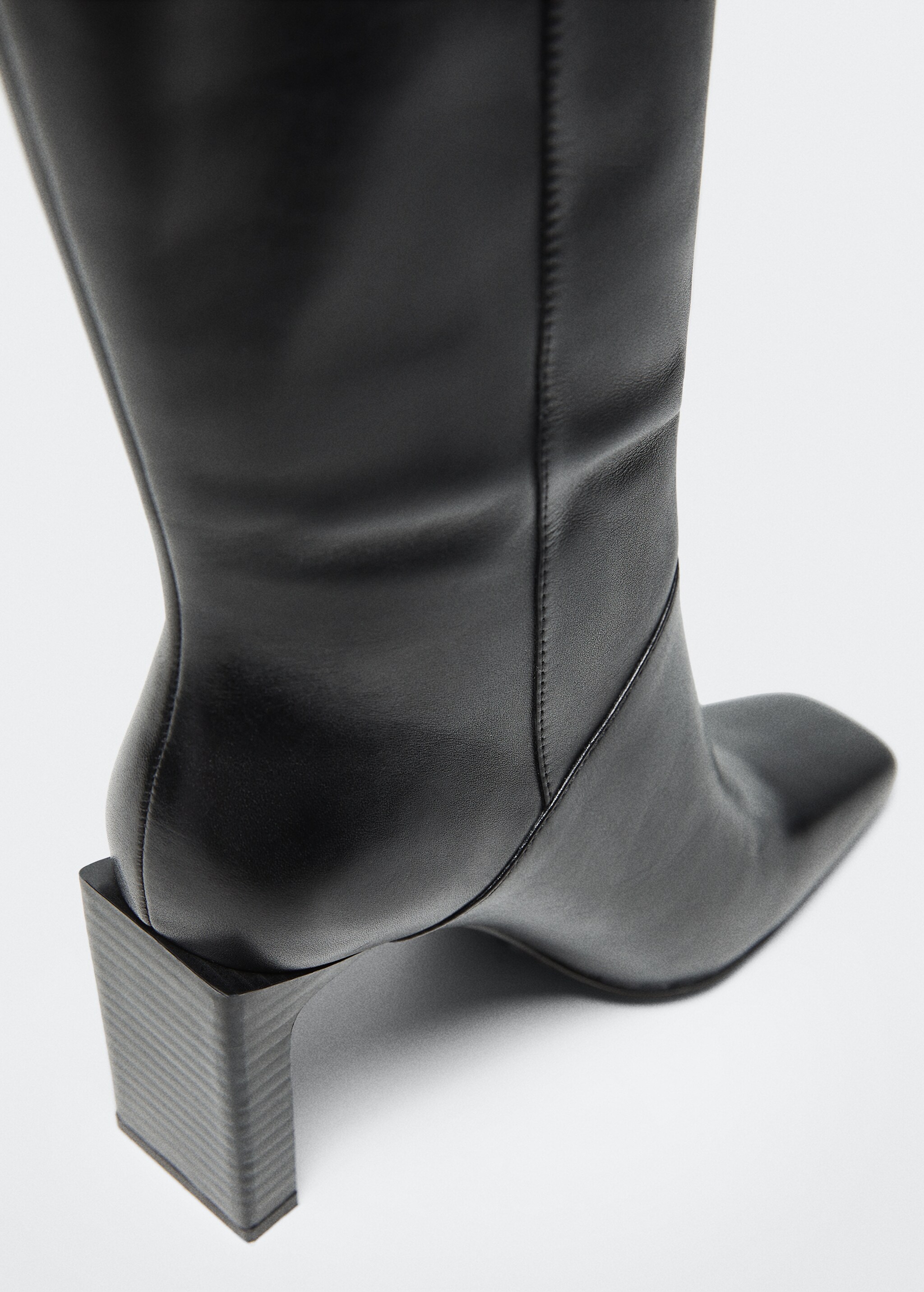 High heel boots - Details of the article 2