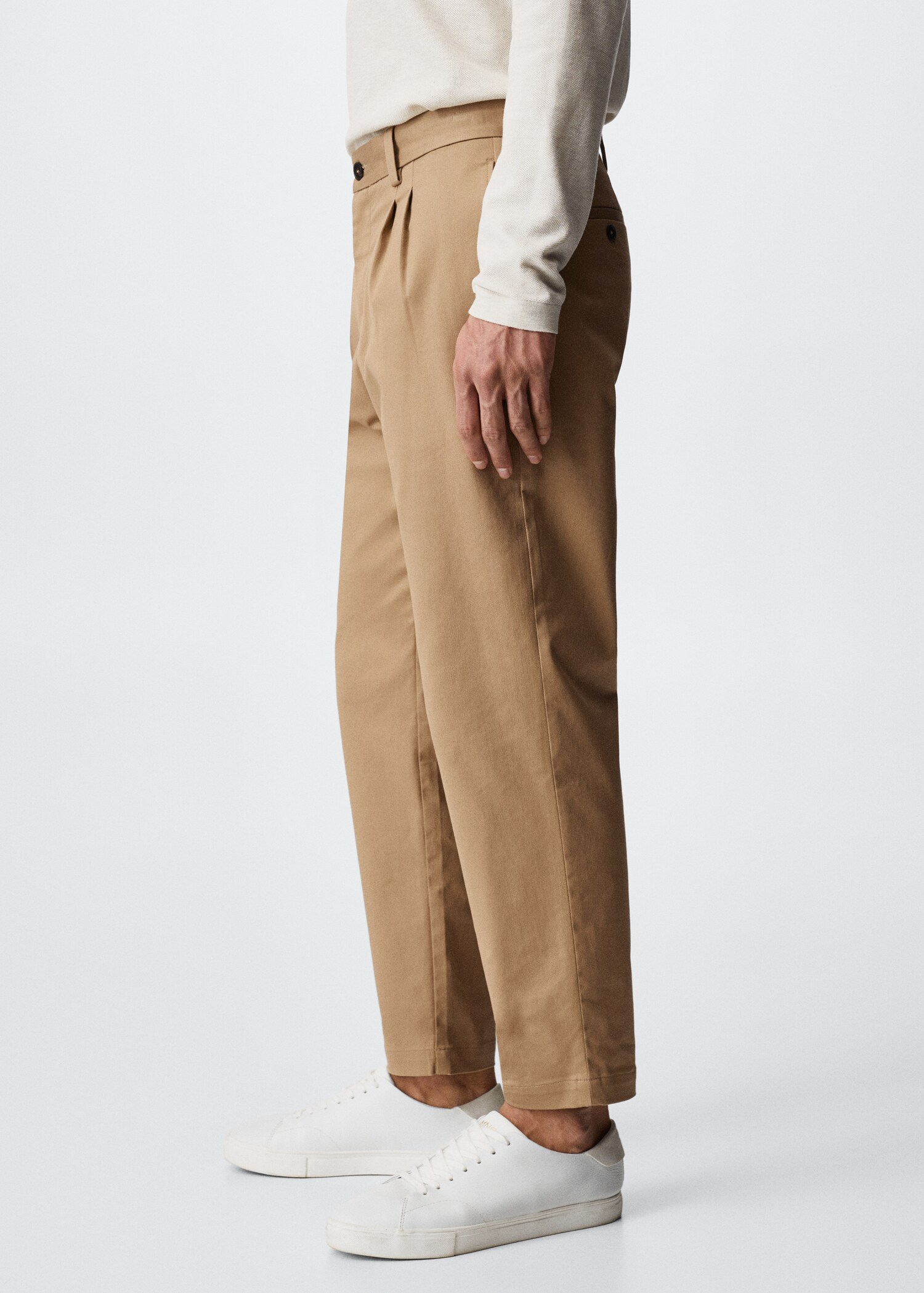 Regular-fit pleated trousers - Details of the article 2