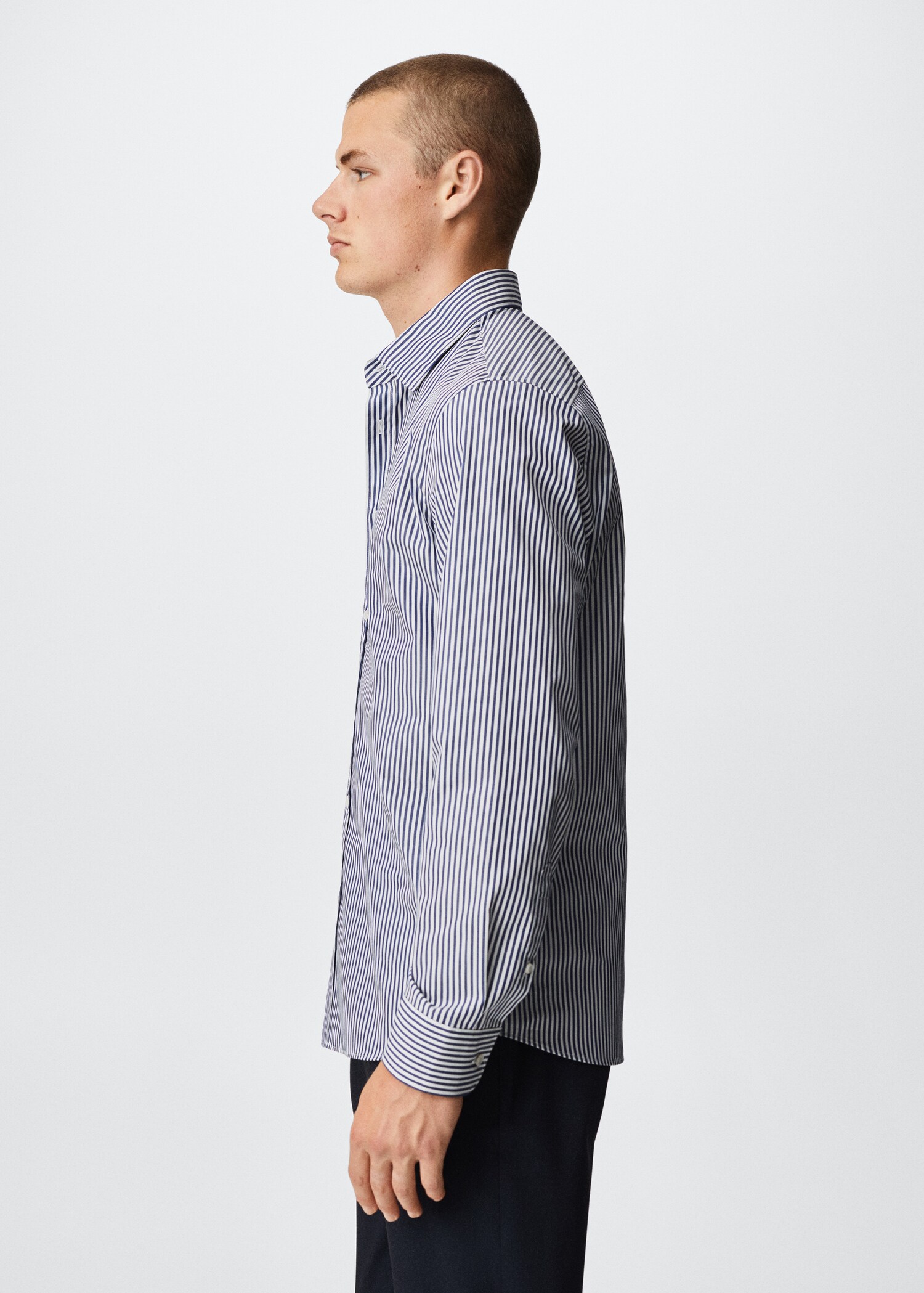 Gestreiftes Slim Fit-Hemd  - Detail des Artikels 2