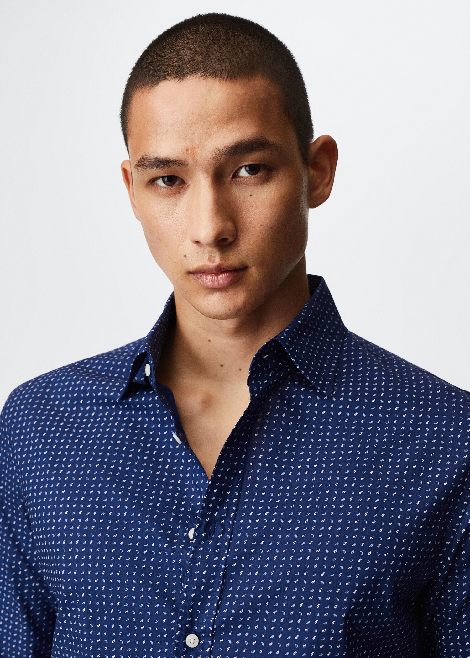 Koszula slim fit z bawełny z nadrukiem - Szczegóły artykułu 1