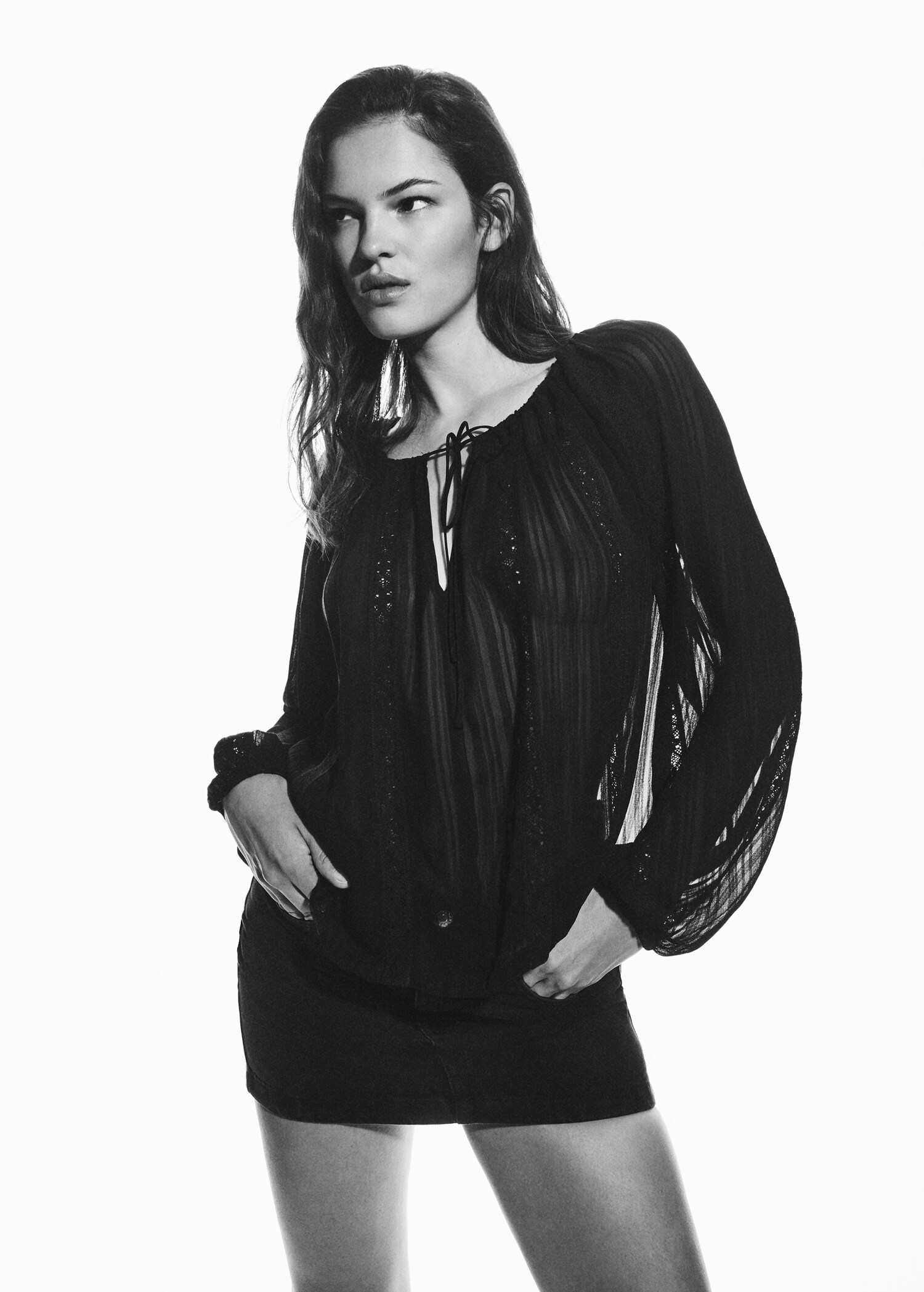 Embroidered details blouse - Details of the article 2
