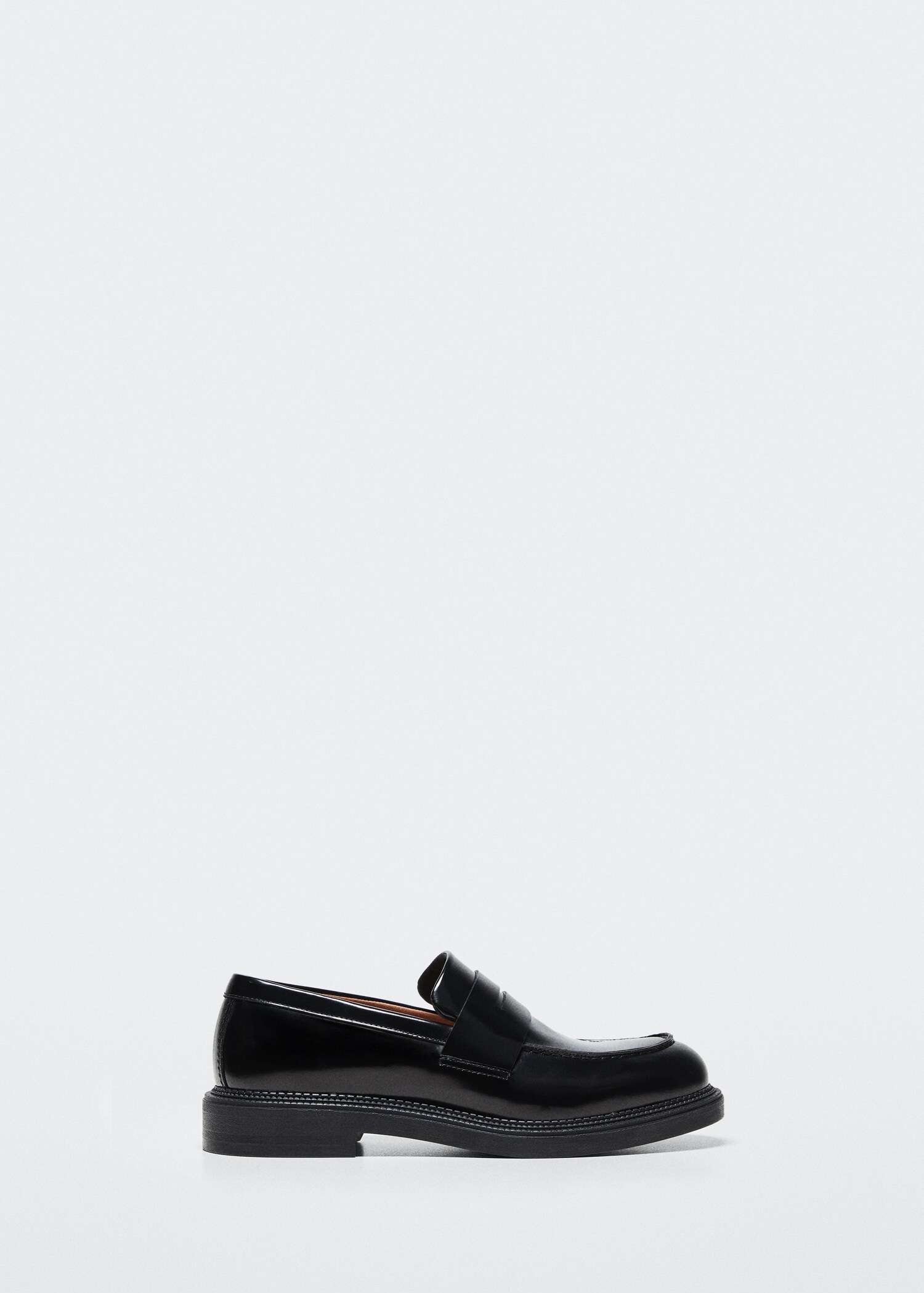 Fur patent loafers - Details of the article 1