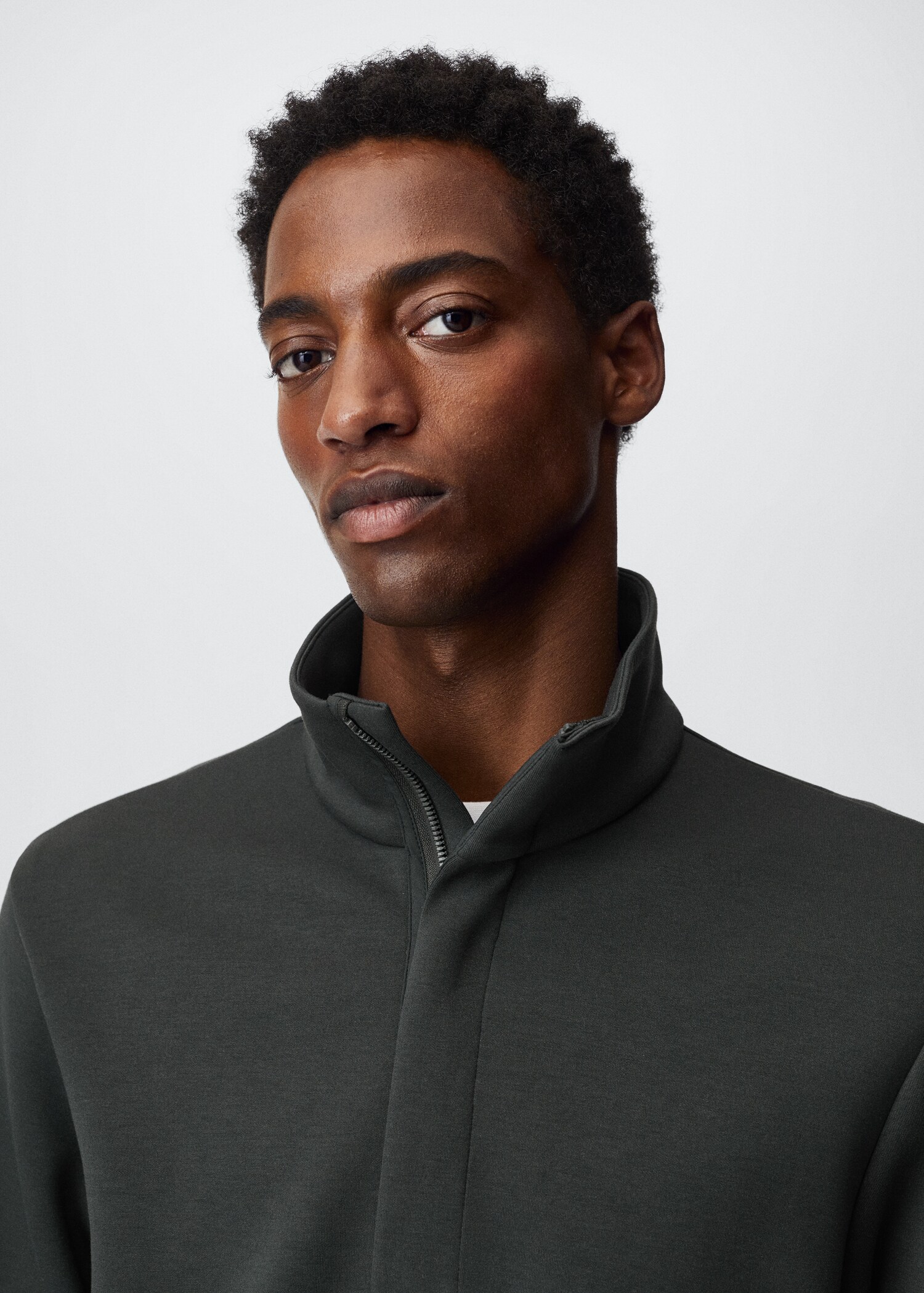 Breathable zip-neck sweatshirt - Details of the article 1