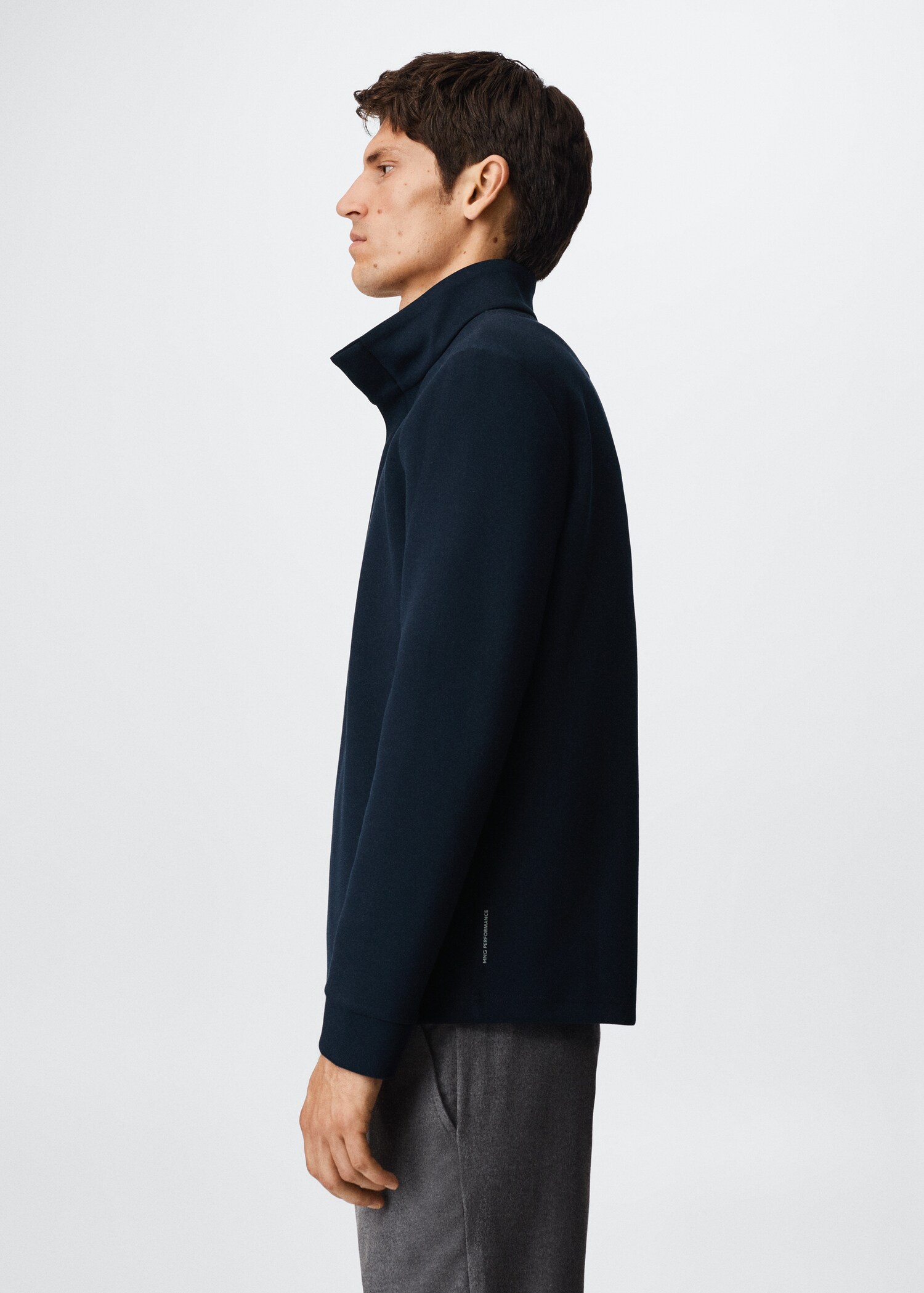 Breathable zip-neck sweatshirt - Details of the article 2