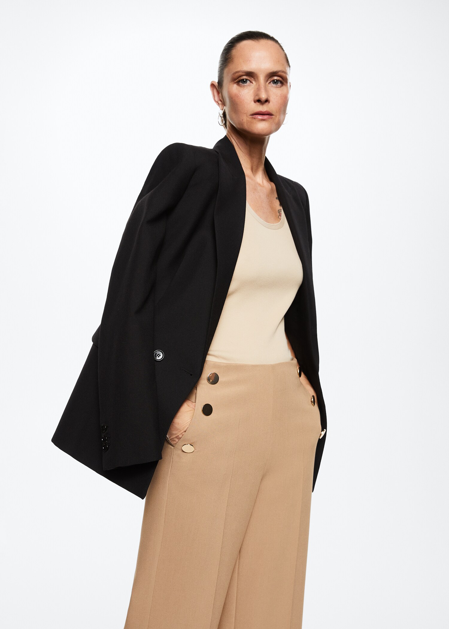 Cropped button trousers - Details of the article 1