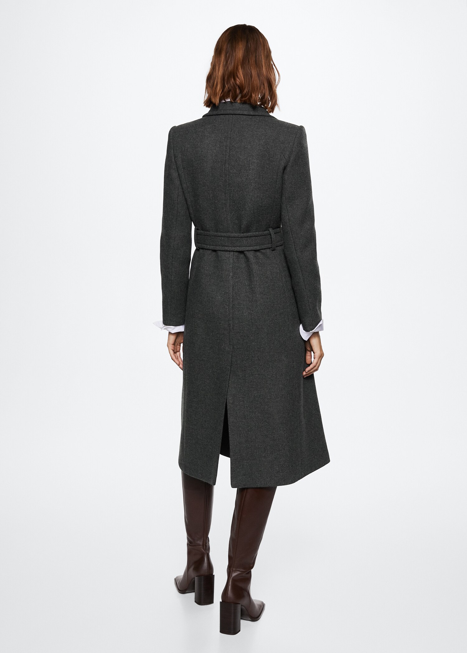 Woollen coat with belt - Reverse of the article