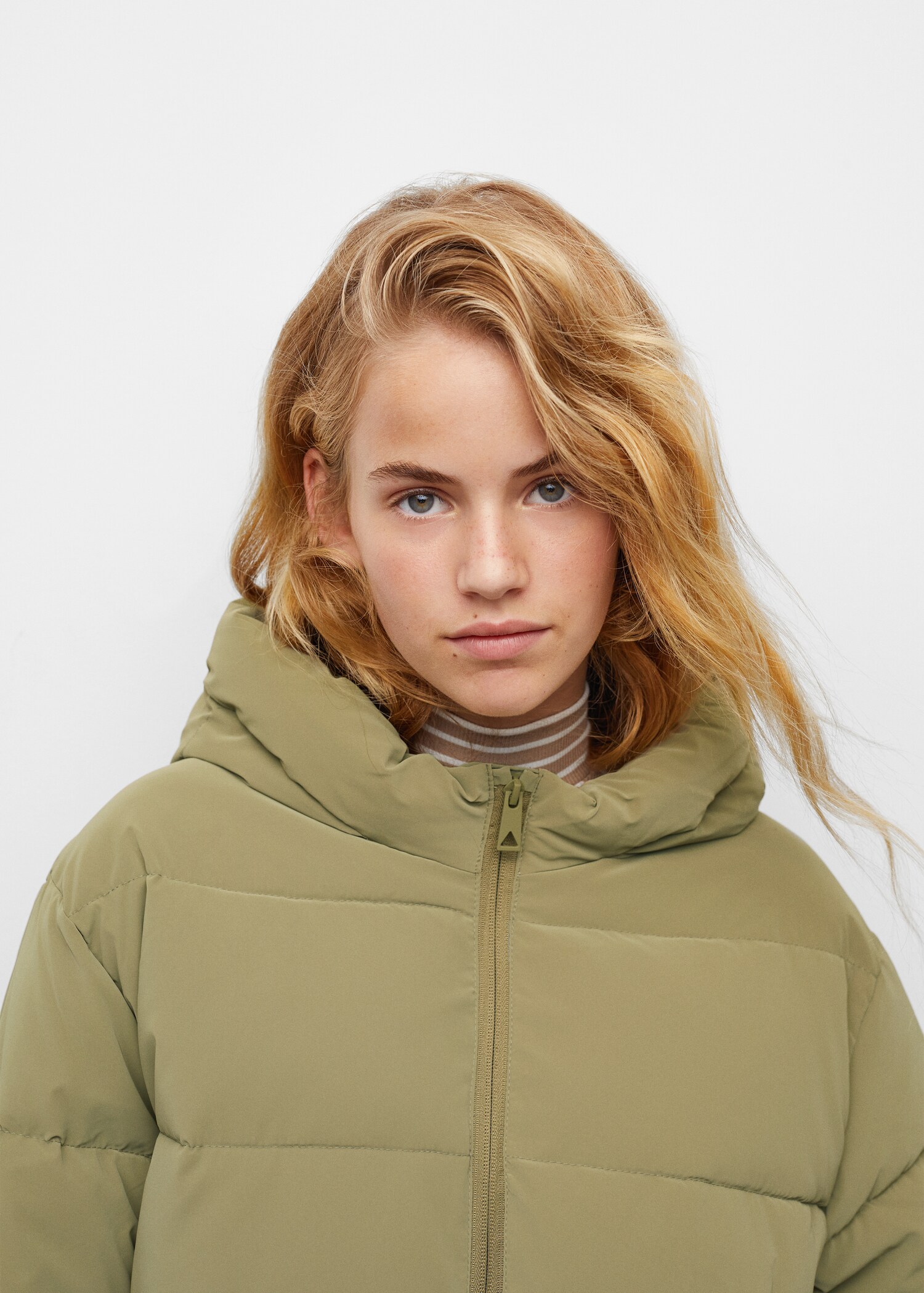 Side-zip quilted coat - Details of the article 4