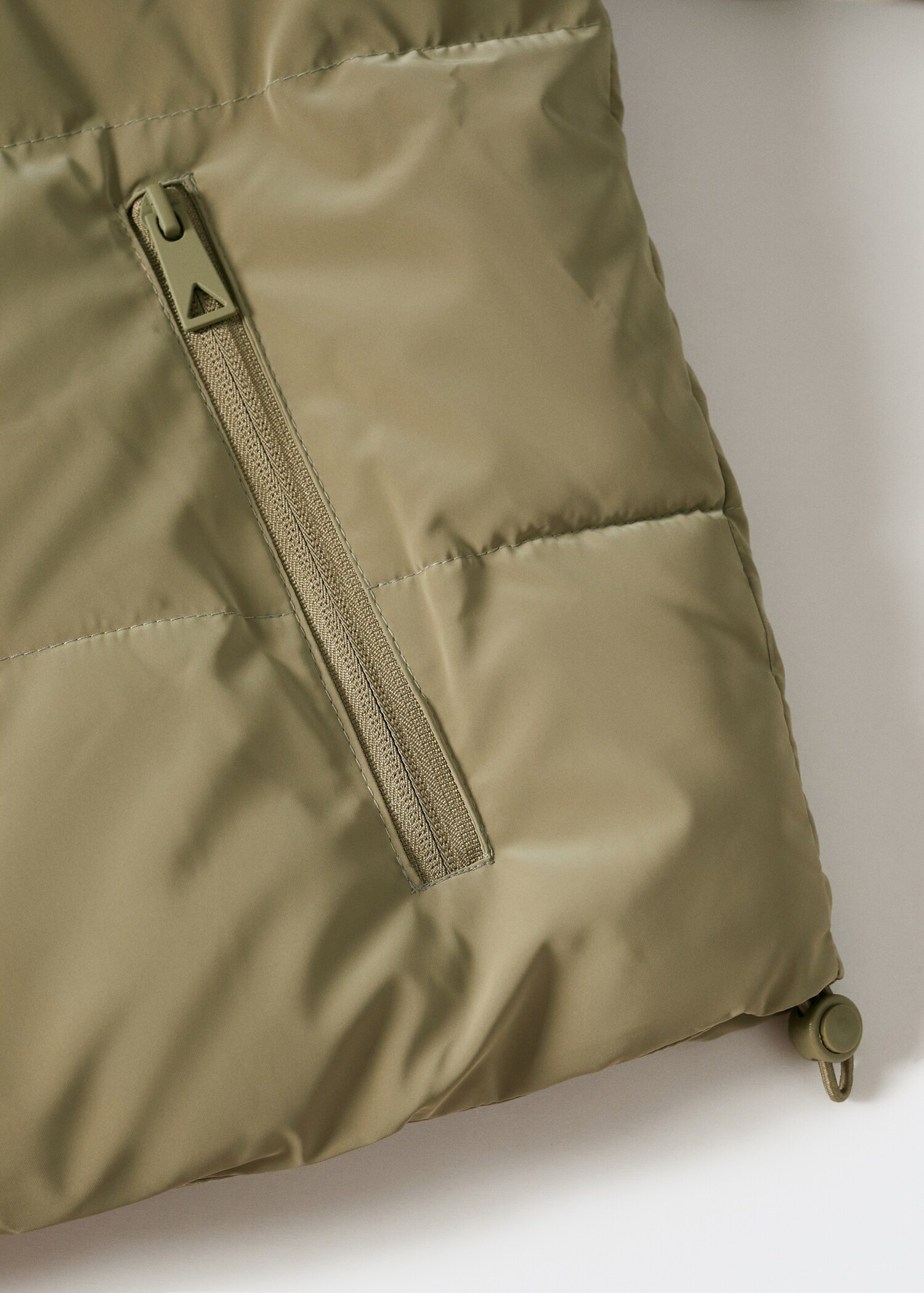 Side-zip quilted coat - Details of the article 8