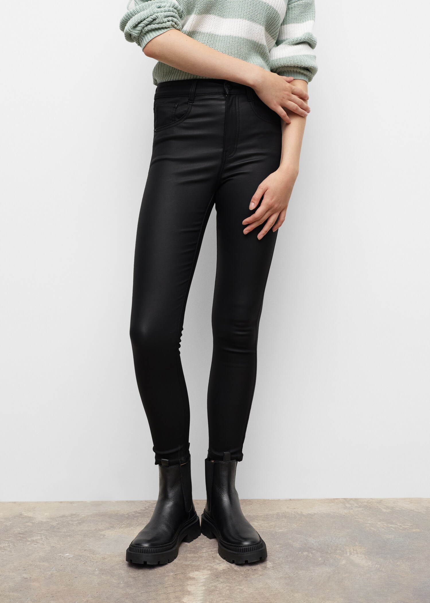Leather-effect skinny trousers - Details of the article 1