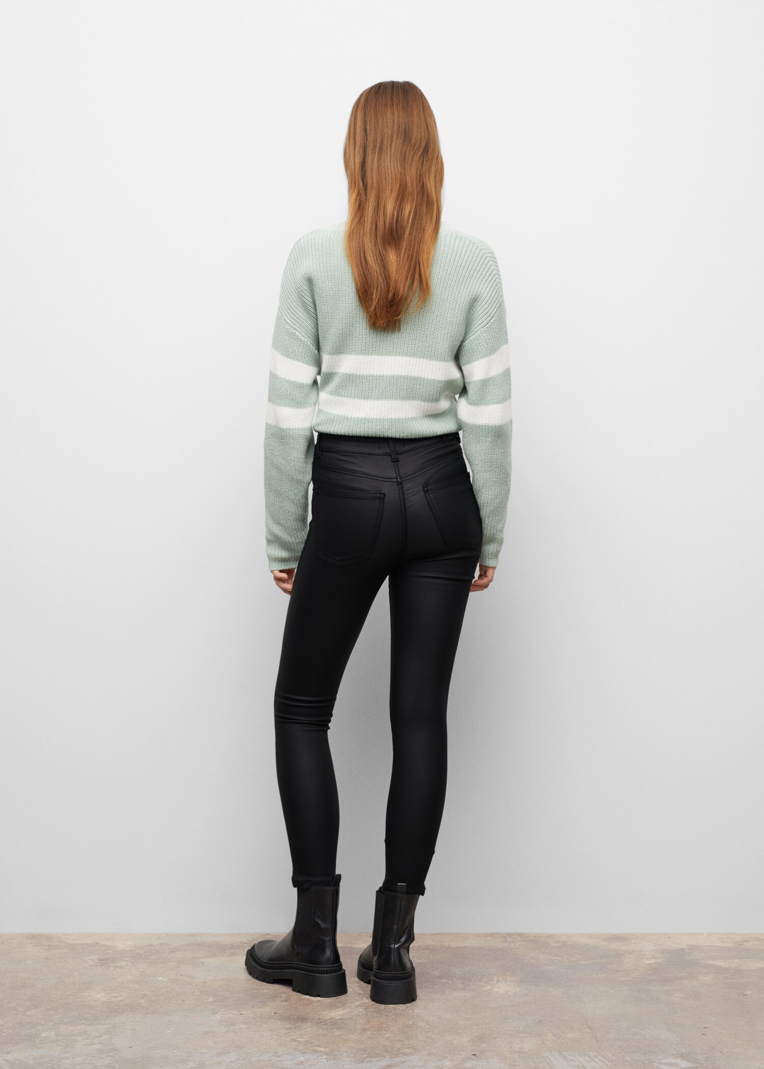 Leather-effect skinny trousers - Reverse of the article
