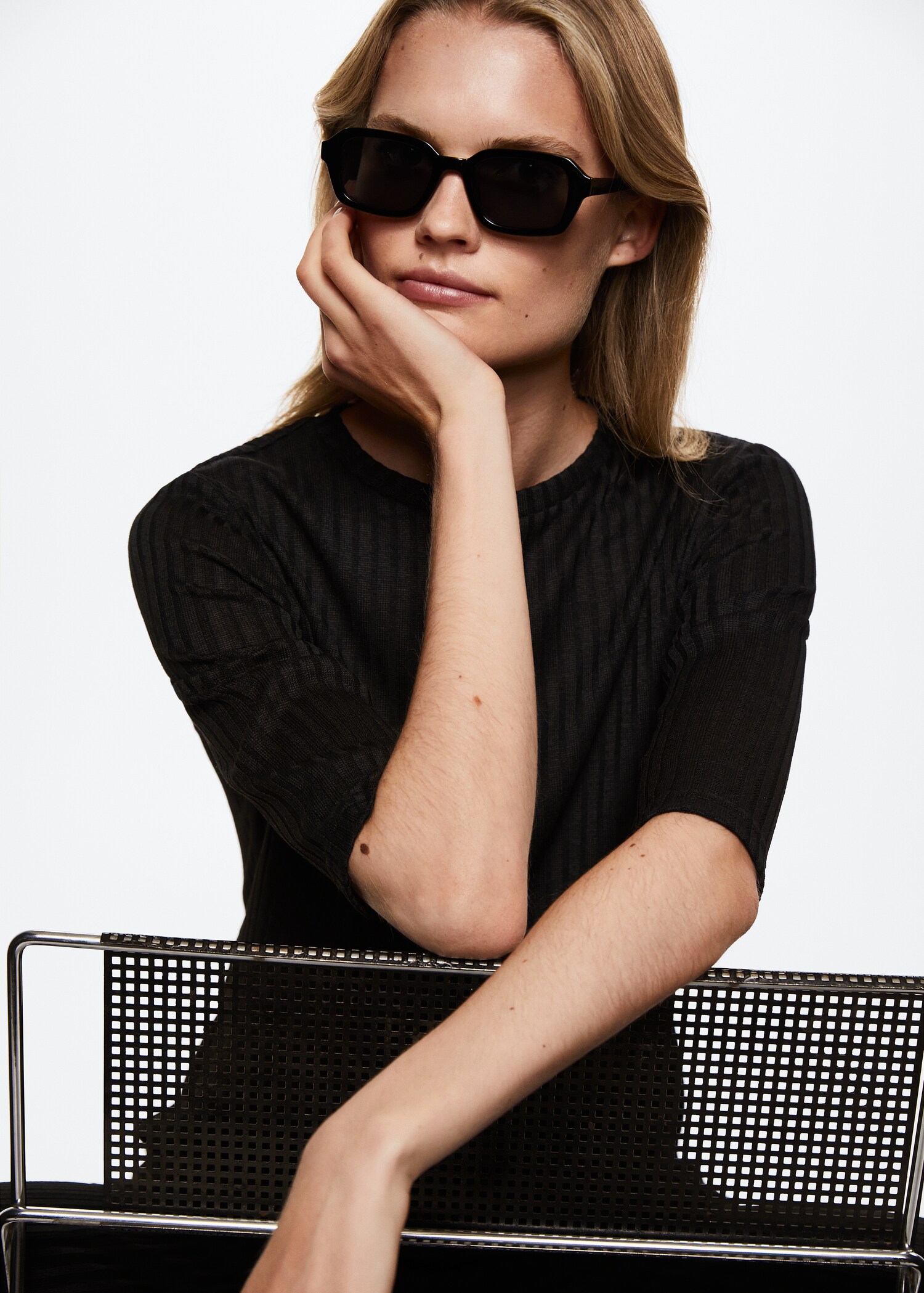 Ribbed  knit t-shirt - Details of the article 2