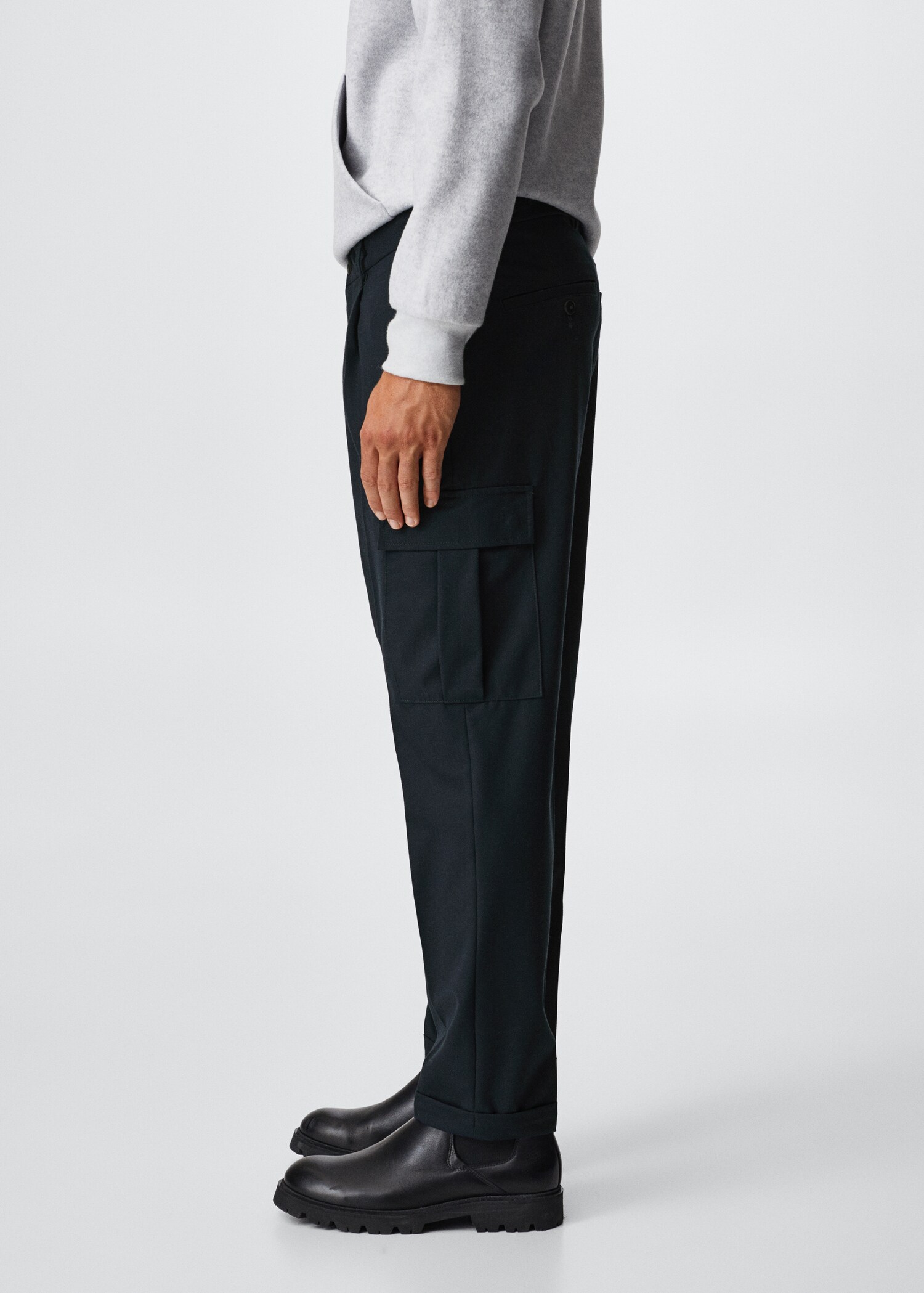 Cotton cargo trousers - Details of the article 6