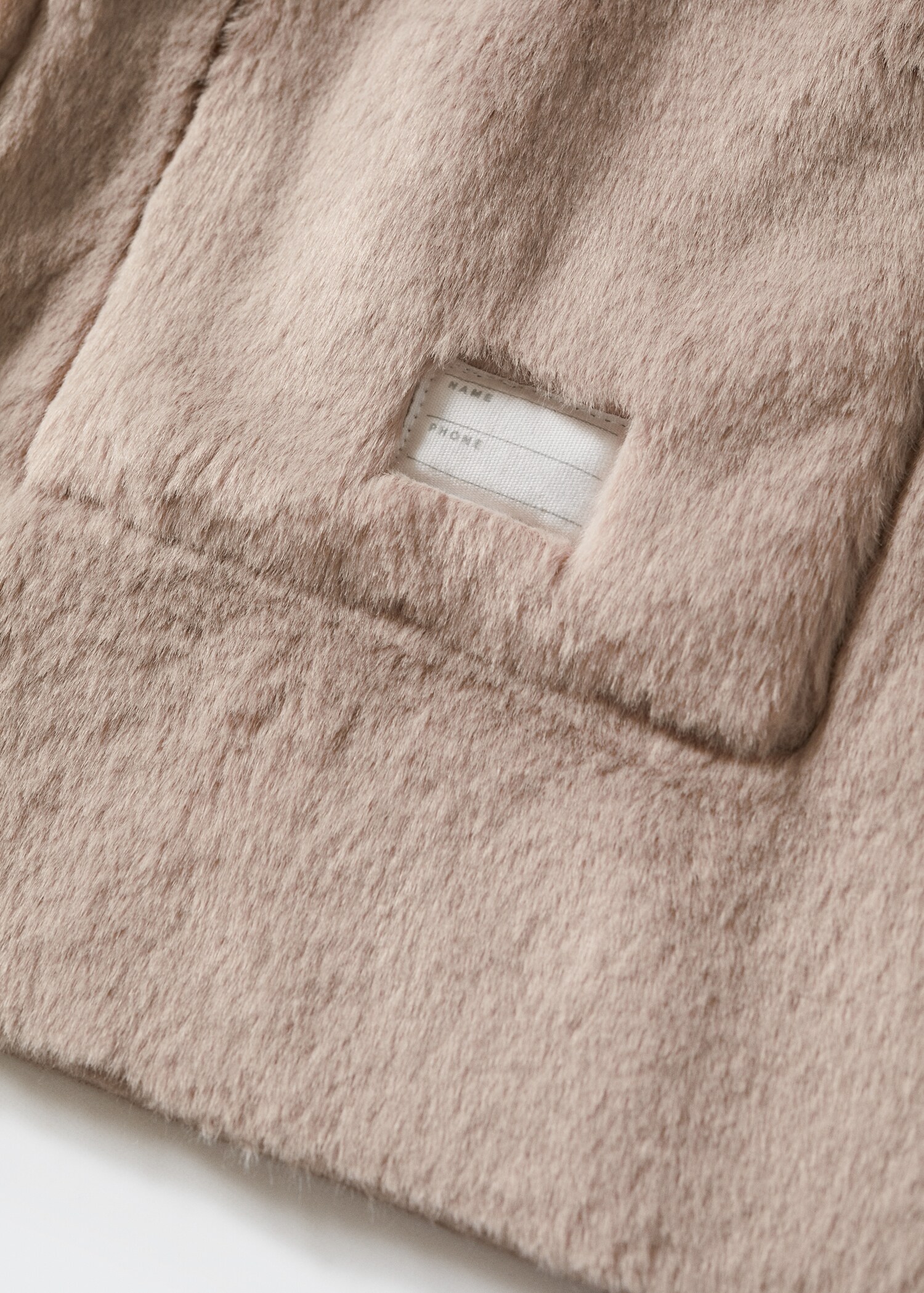 Fur-effect inner coat - Details of the article 8