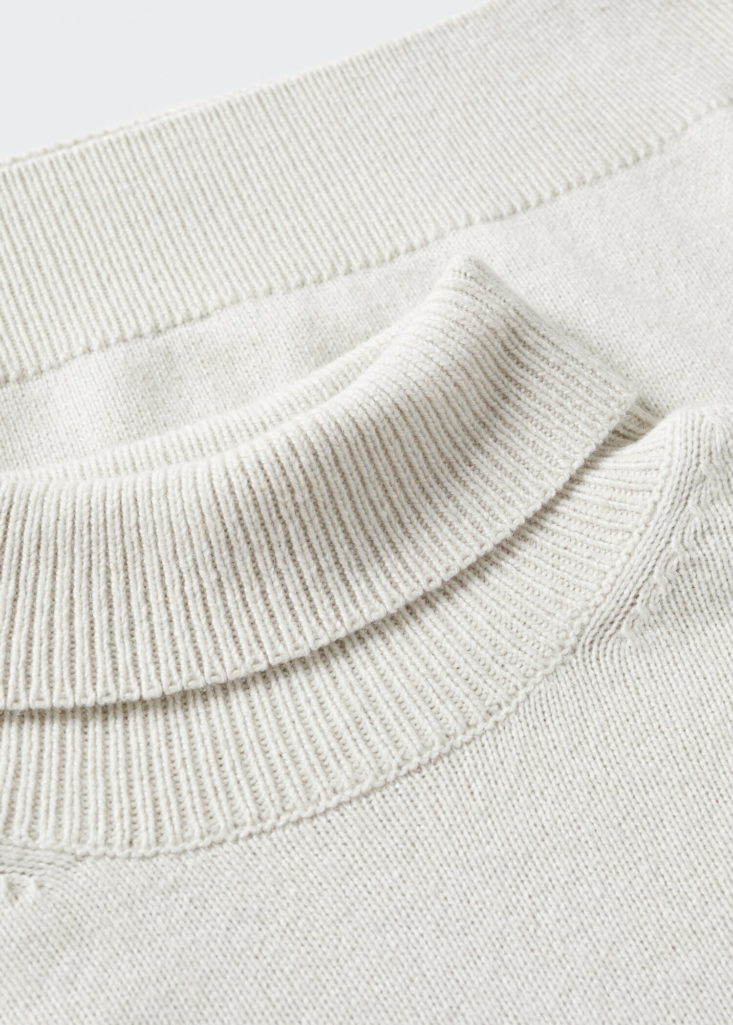 Jersey lana cuello alto - Detalle del artículo 8