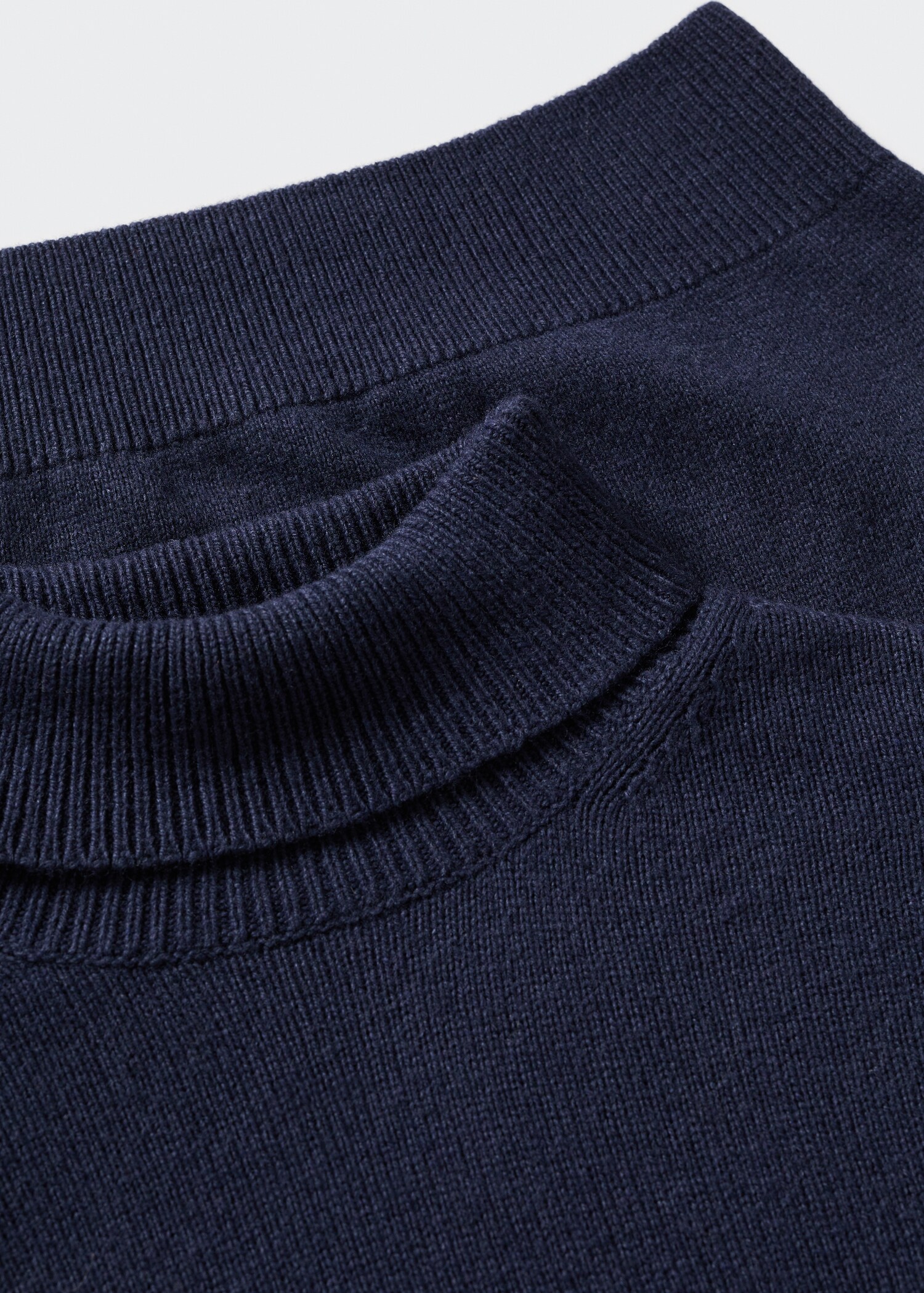 Jersey lana cuello alto - Detalle del artículo 8