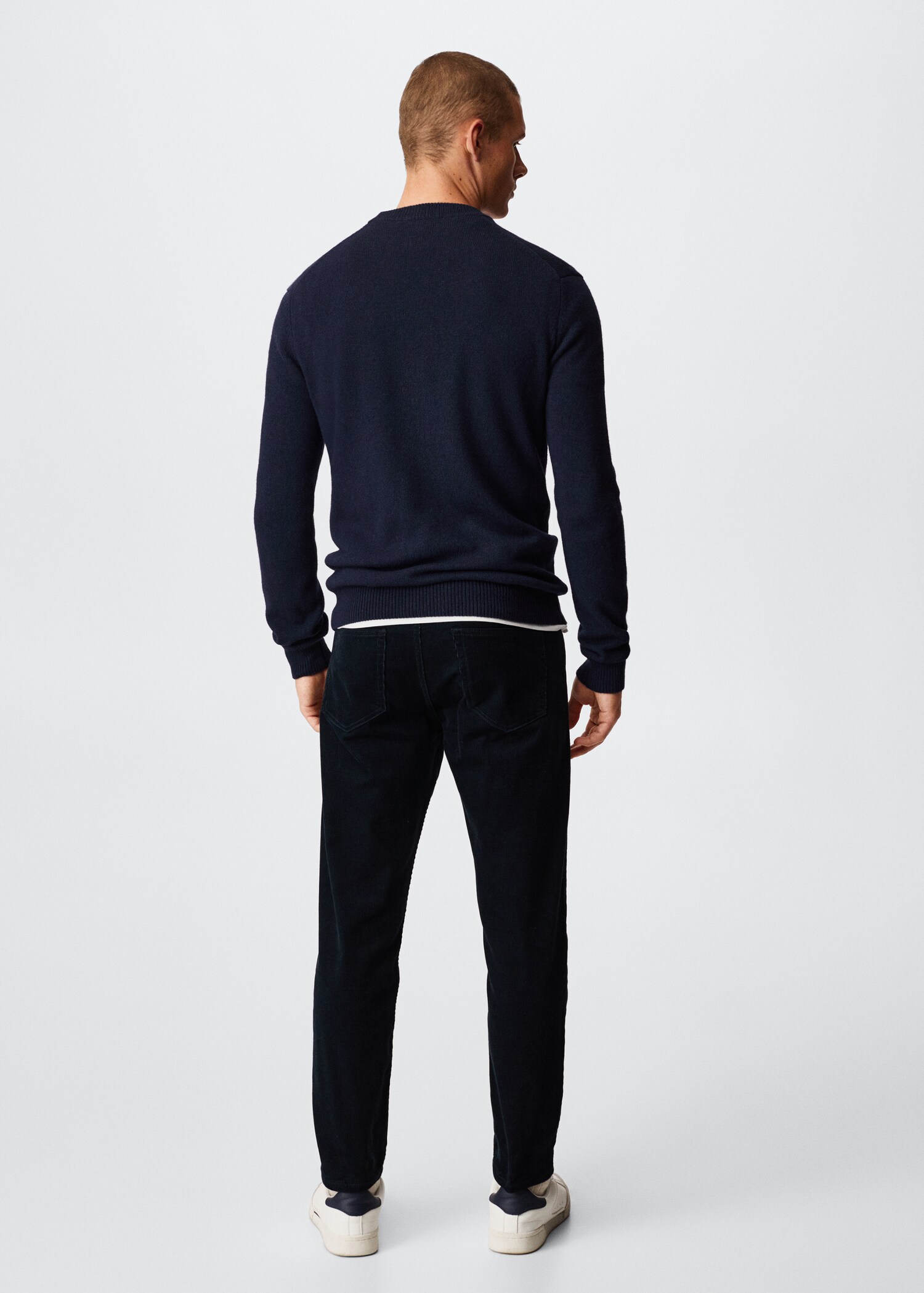Cashmere wool sweater - Reverse of the article