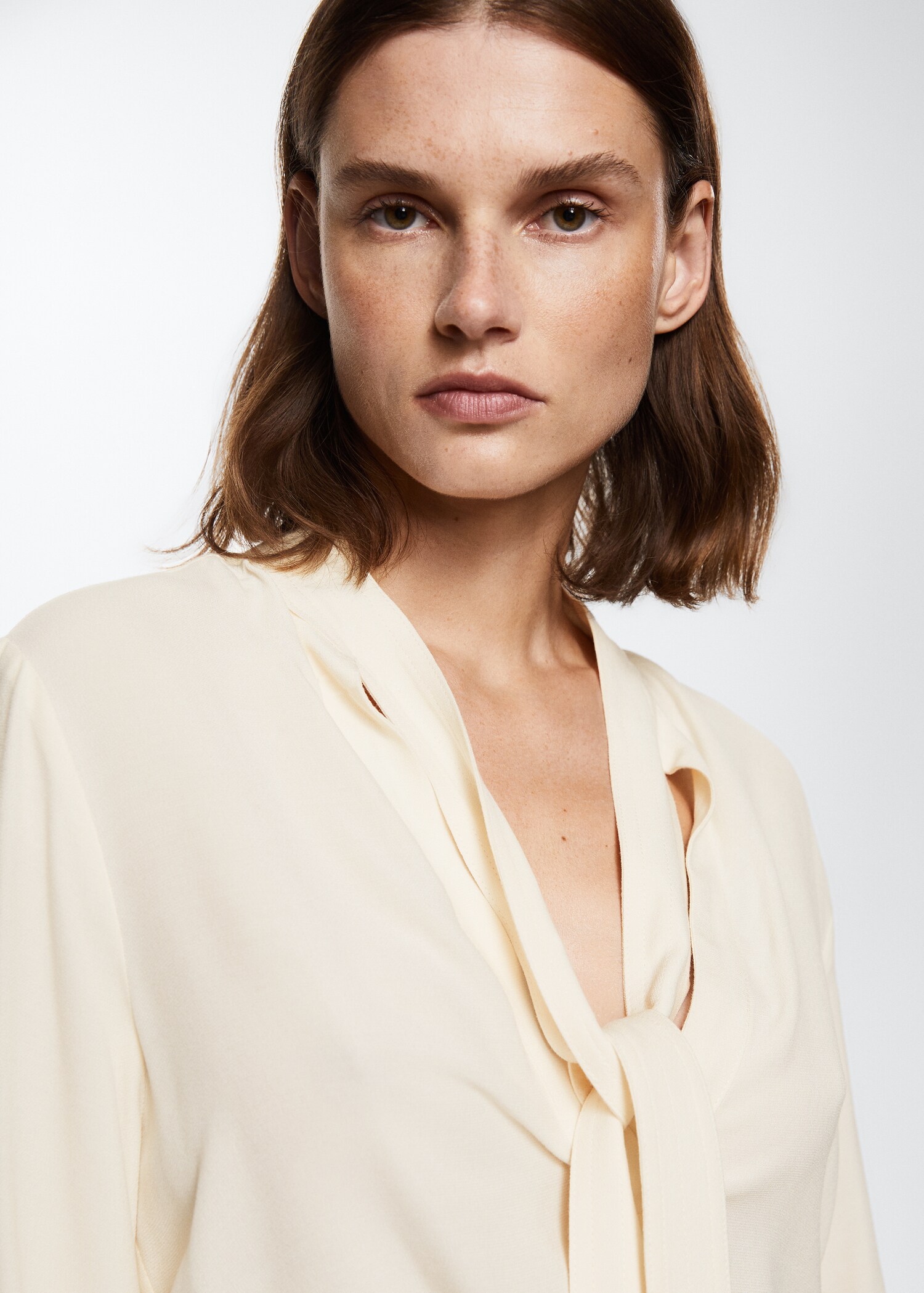 Blusa lazo cuello - Detalle del artículo 1
