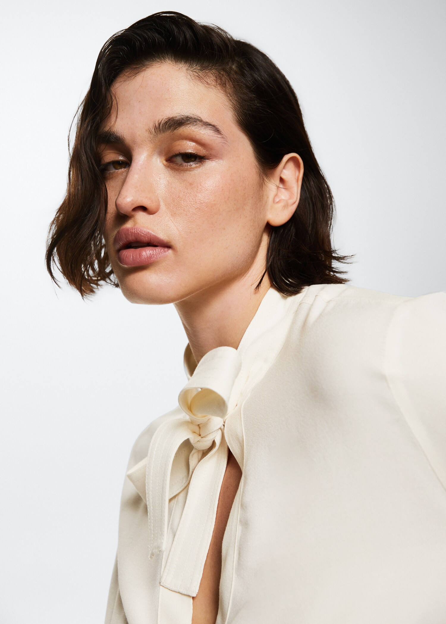 Blusa lazo cuello - Detalle del artículo 4