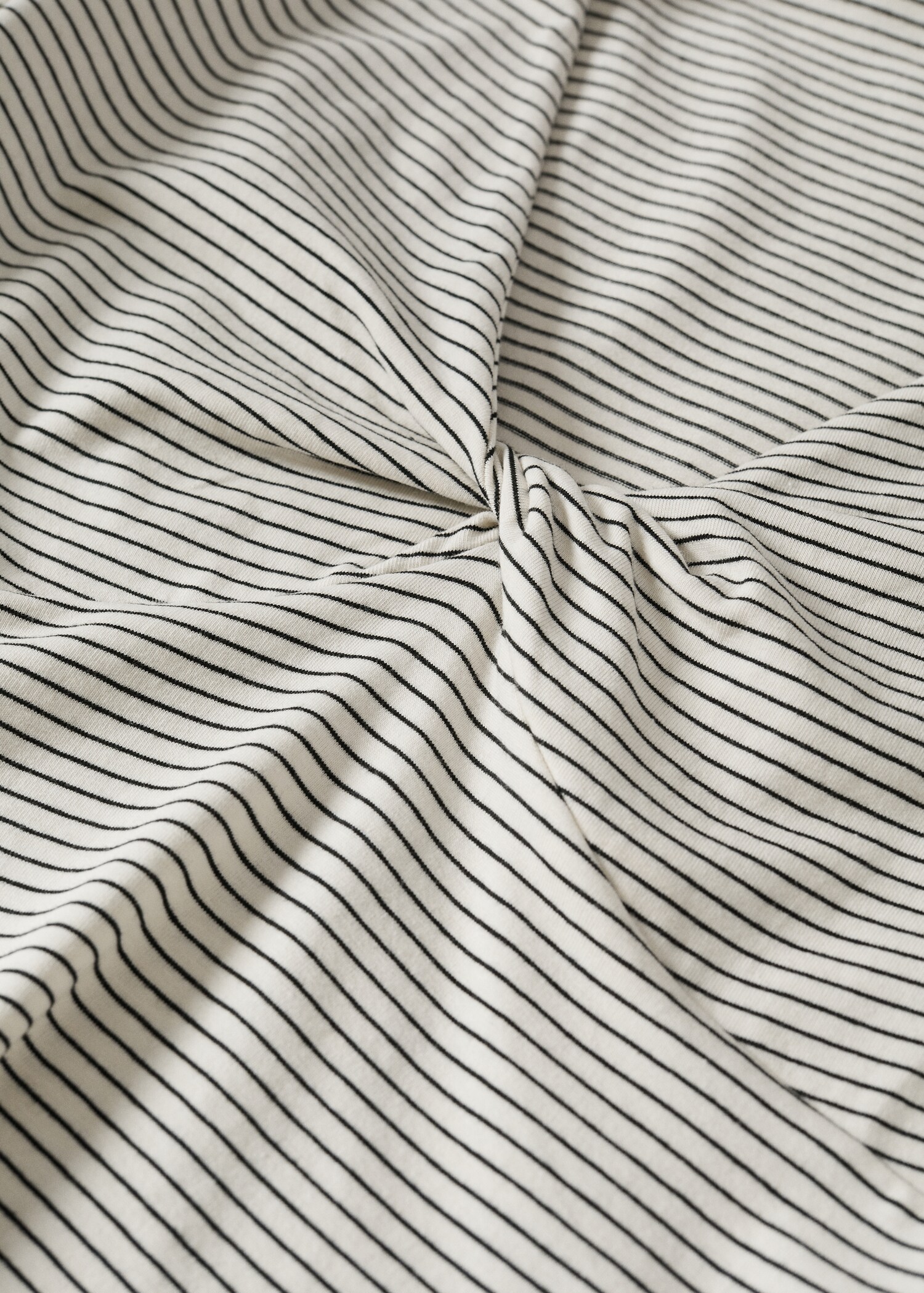 T-shirt pormenor nó - Pormenor do artigo 7