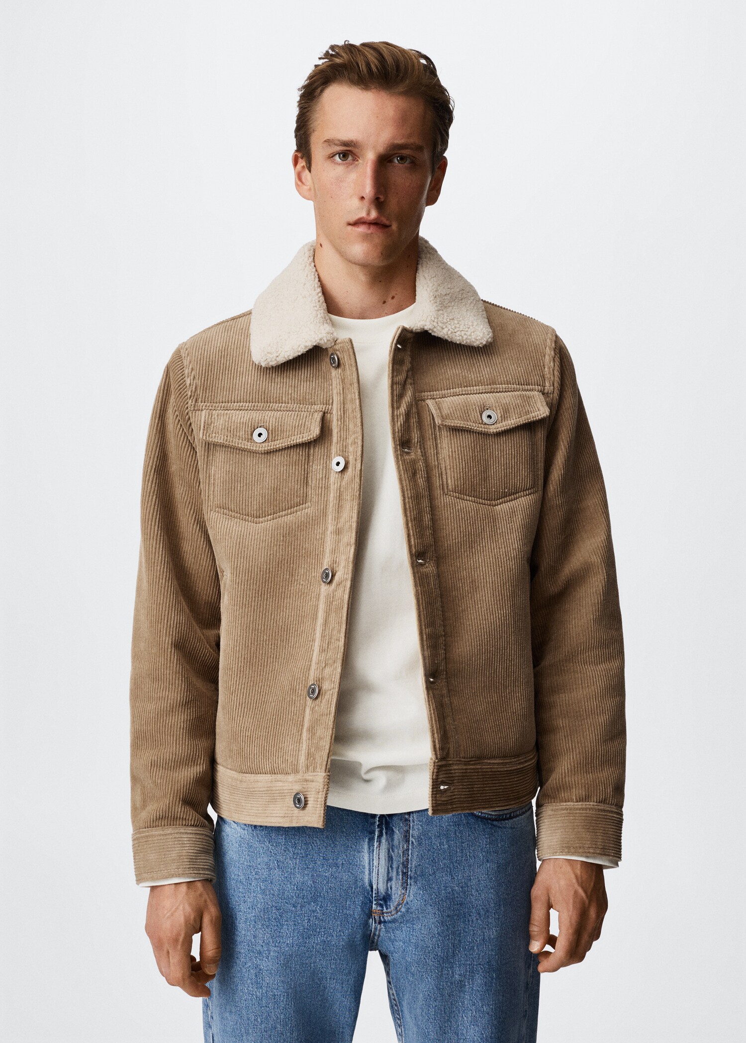 Cordjacke mit Shearling-Innenfutter - Mittlere Ansicht