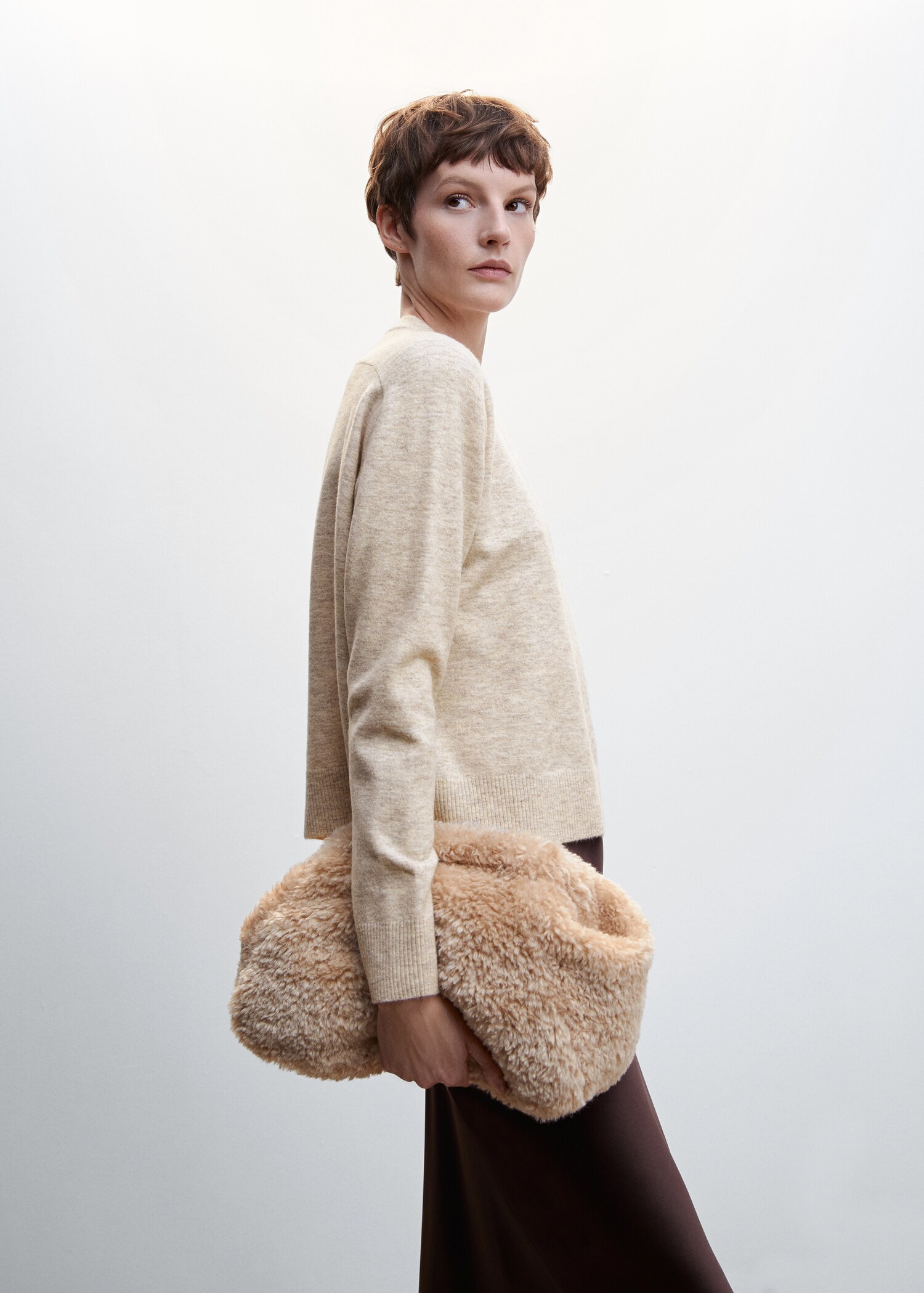 Cotton-linen round-neck knitted sweater - Details of the article 2
