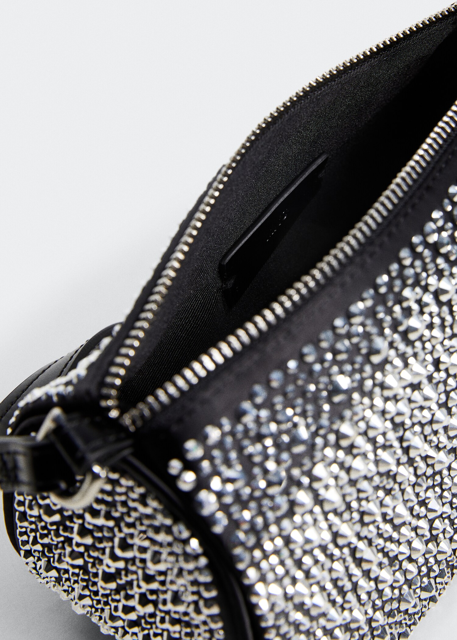 Schultertasche mit Strasssteinen - Detail des Artikels 2
