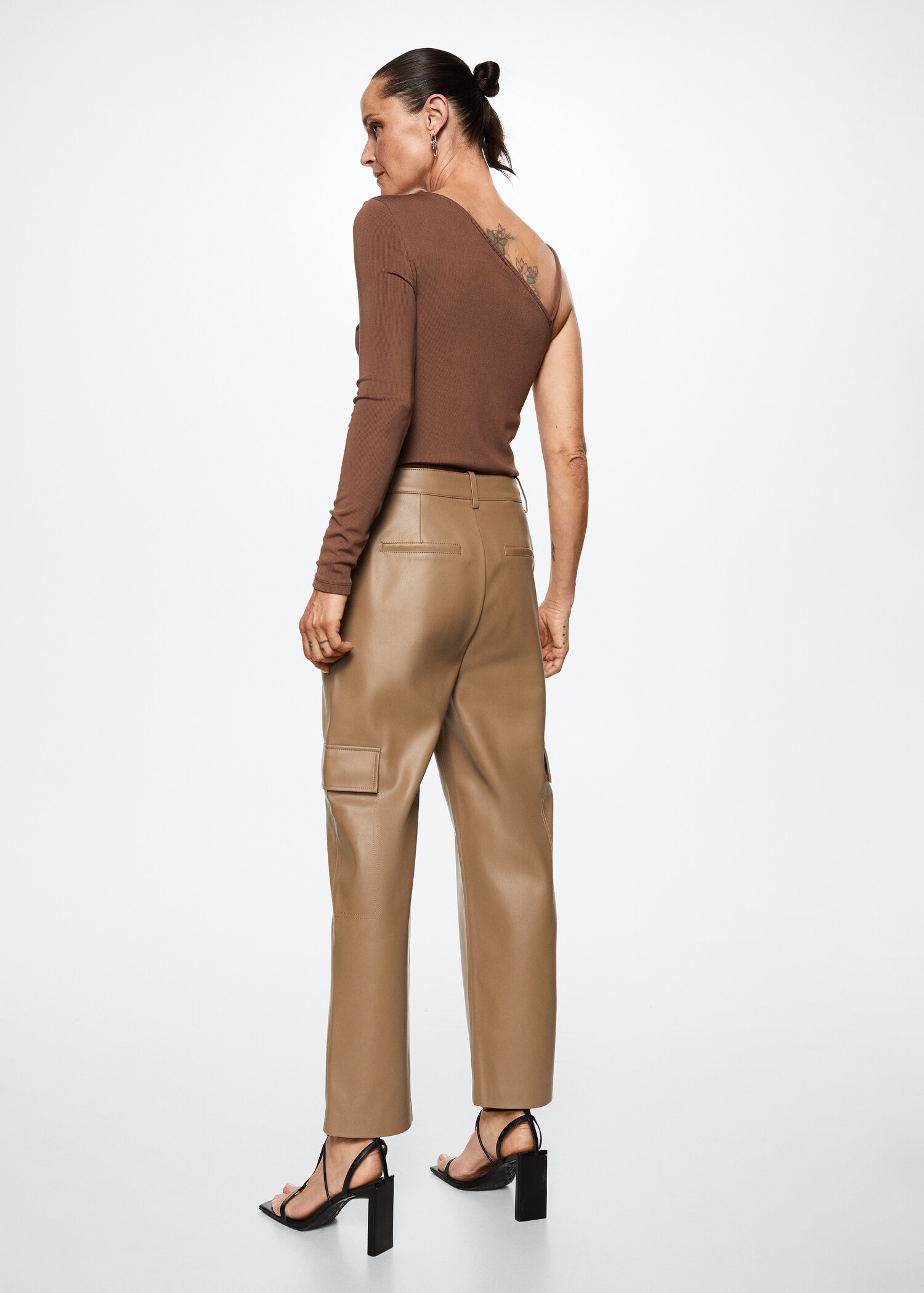 Pantalon cargo similicuir - Verso de l’article