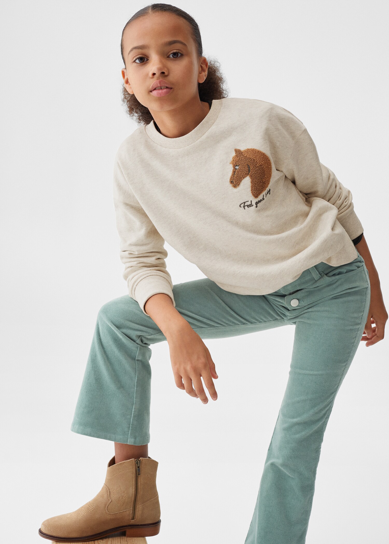 Textured embroidery sweatshirt - Details of the article 2