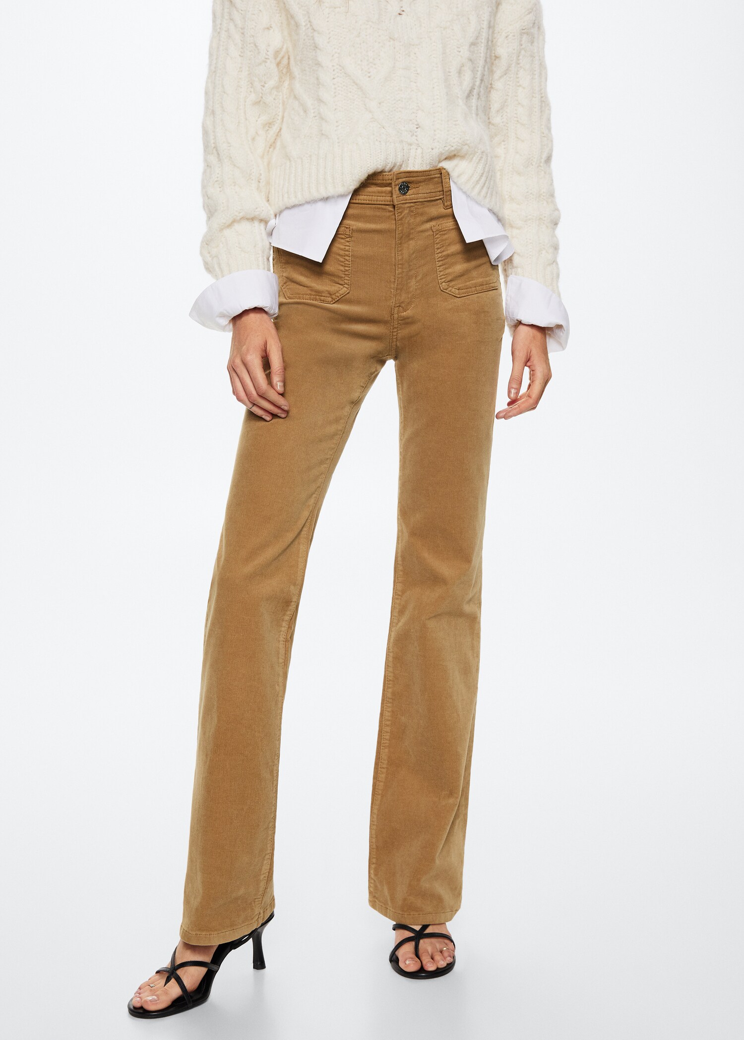 Jeans pana bolsillos  - Plano medio