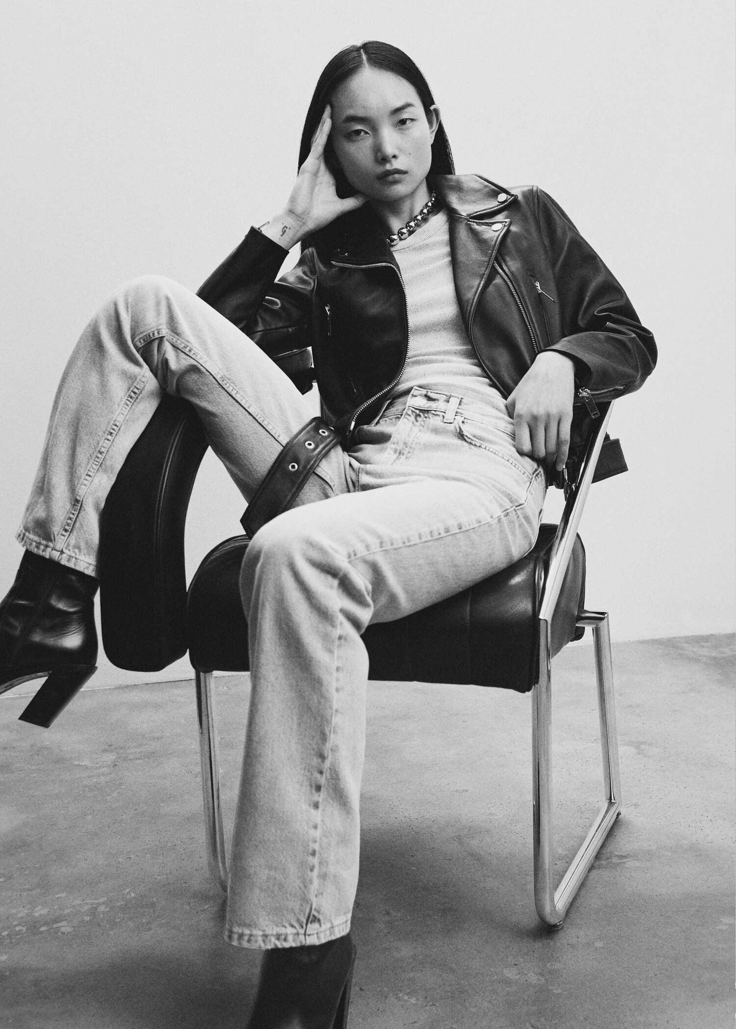 Leather biker jacket - Details of the article 2