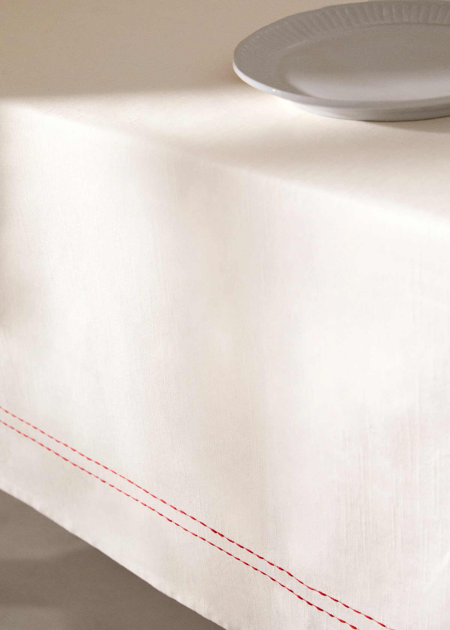 Toalha de mesa com pormenor bordado 250 x 150 cm - Pormenor do artigo 8