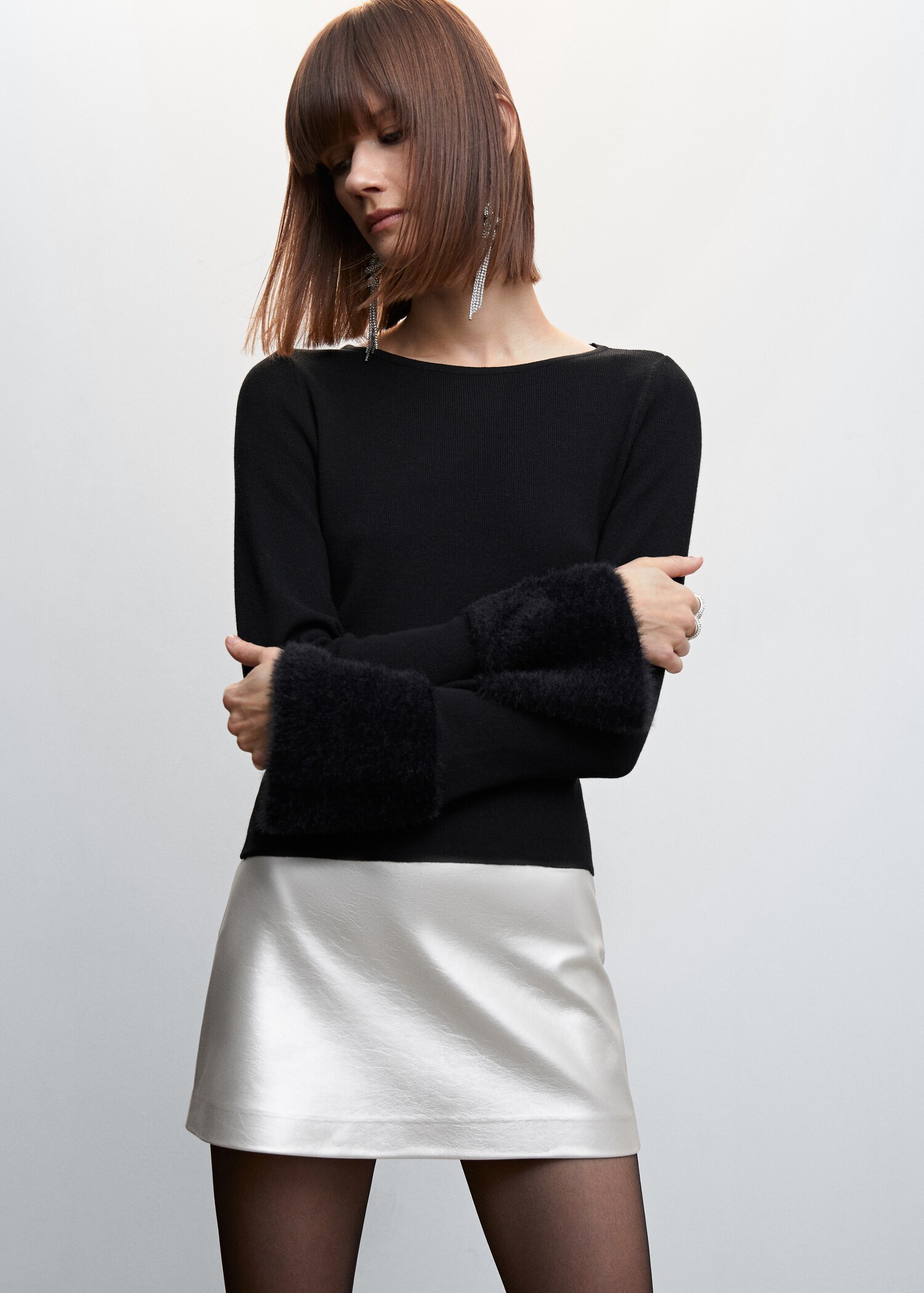 Pull-over manches fausse fourrure - Plan moyen