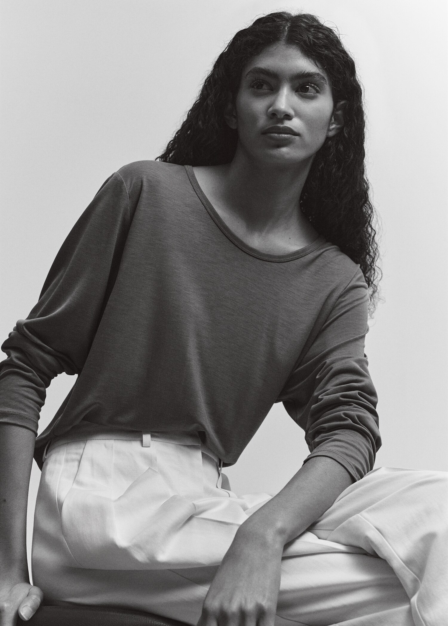 Long-sleeved t-shirt - Details of the article 1