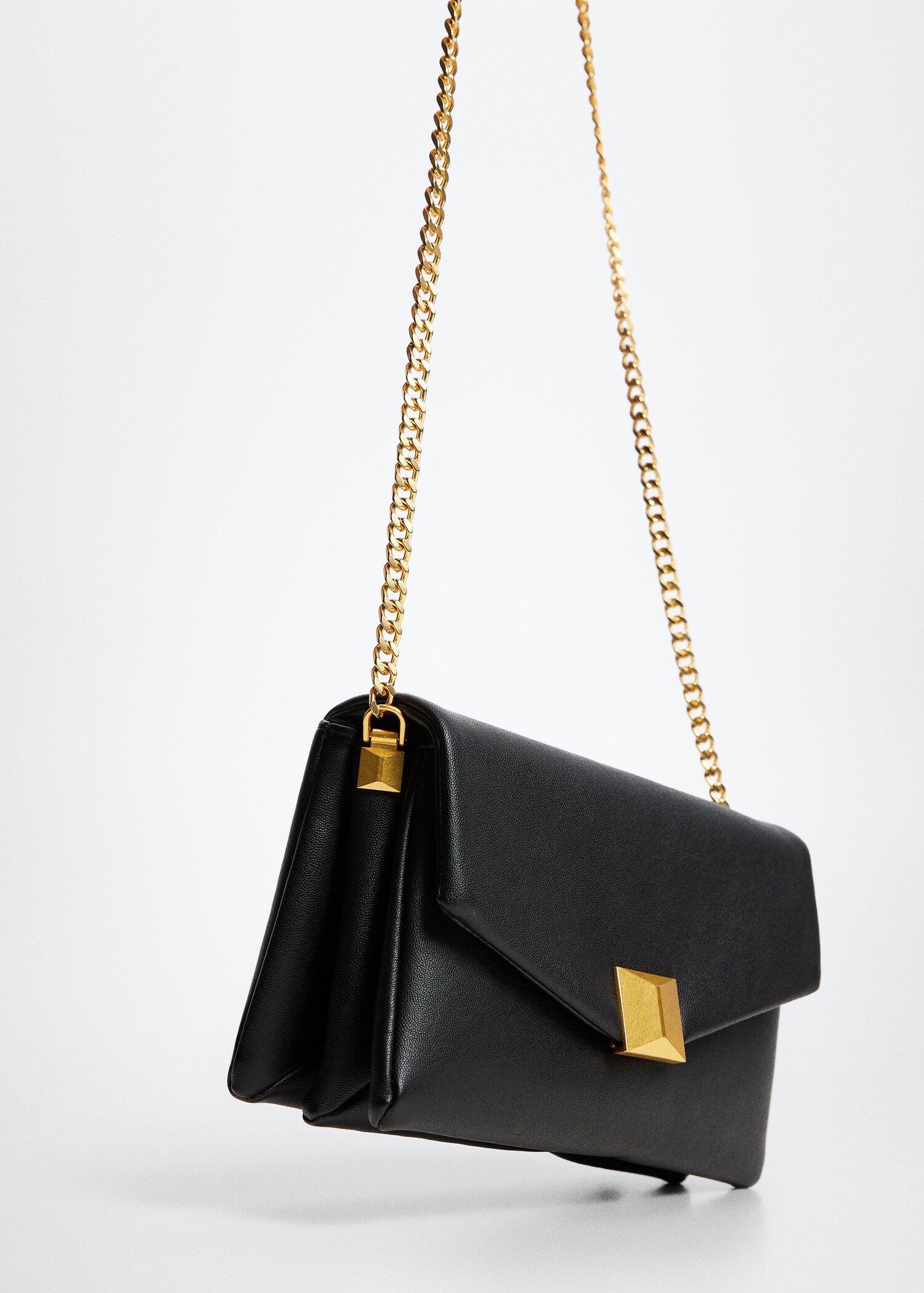 Flap chain bag - Details of the article 3