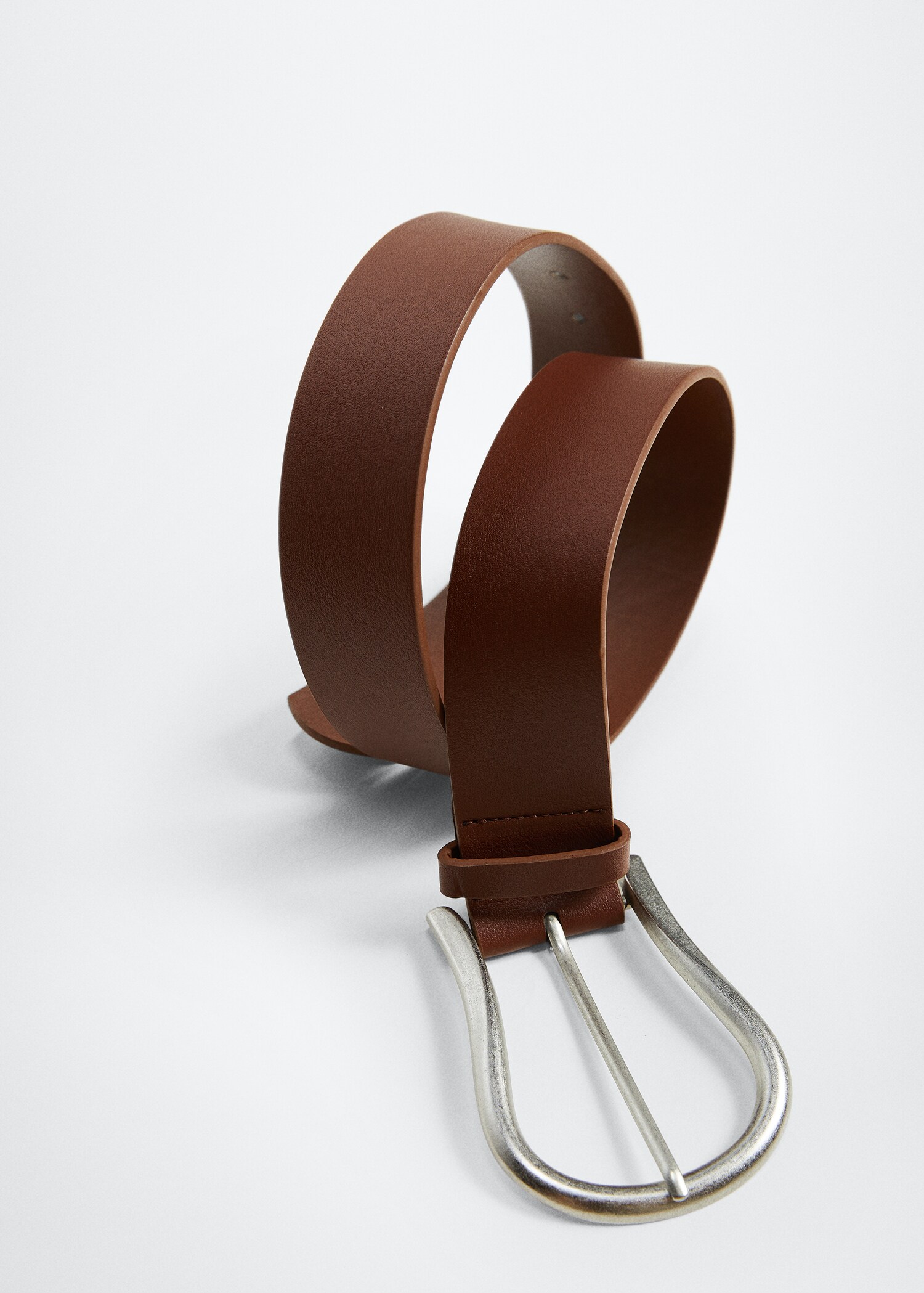 Ceinture boucle ronde - Plan moyen