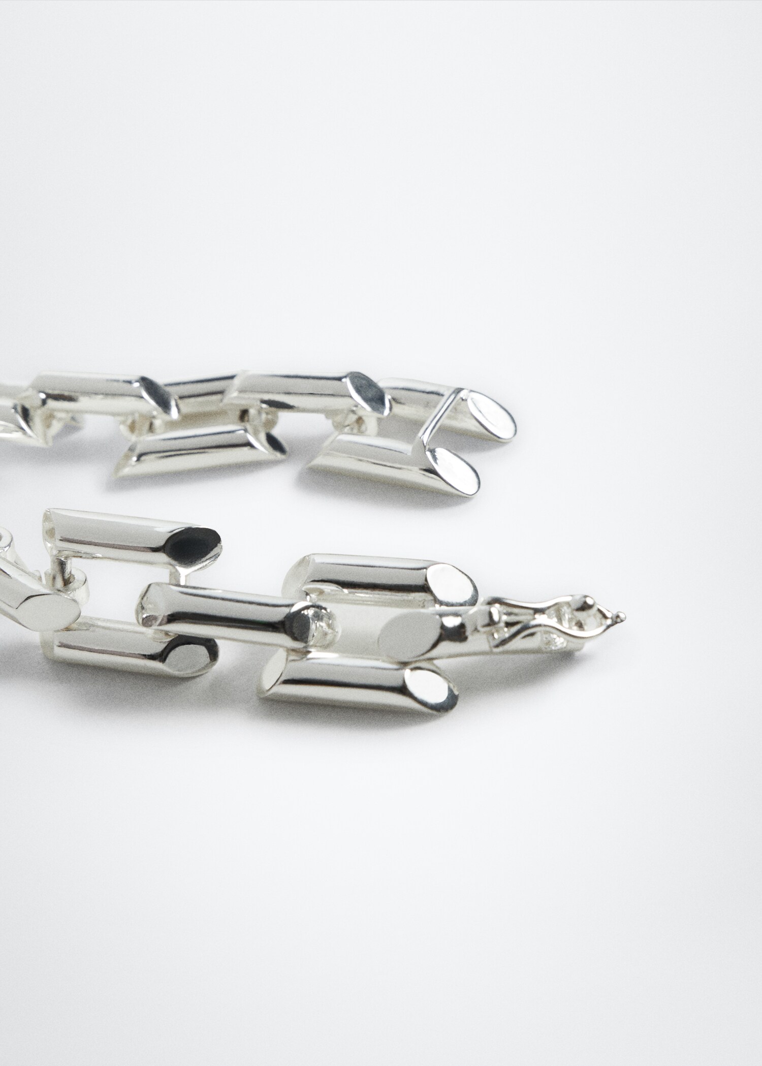Bracelet chaîne - Plan moyen