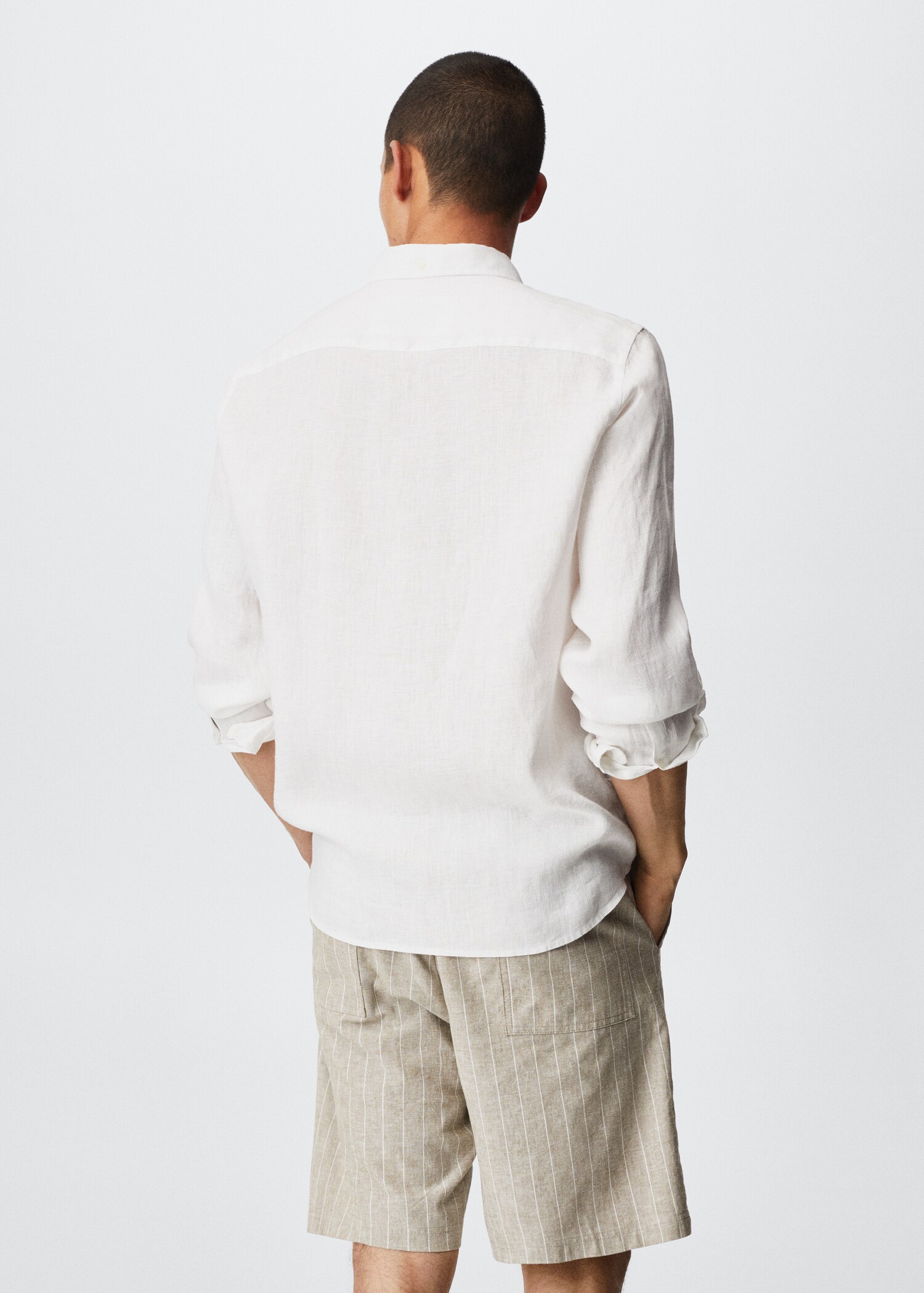 Camisa de 100% linho slim fit - Verso do artigo