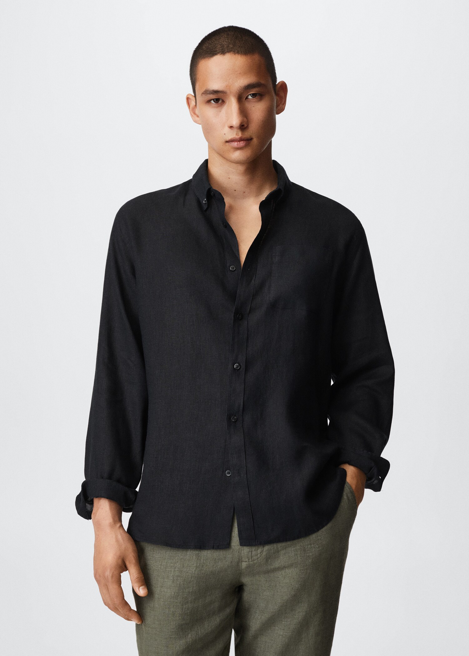 Camisa de 100% linho slim fit - Plano médio