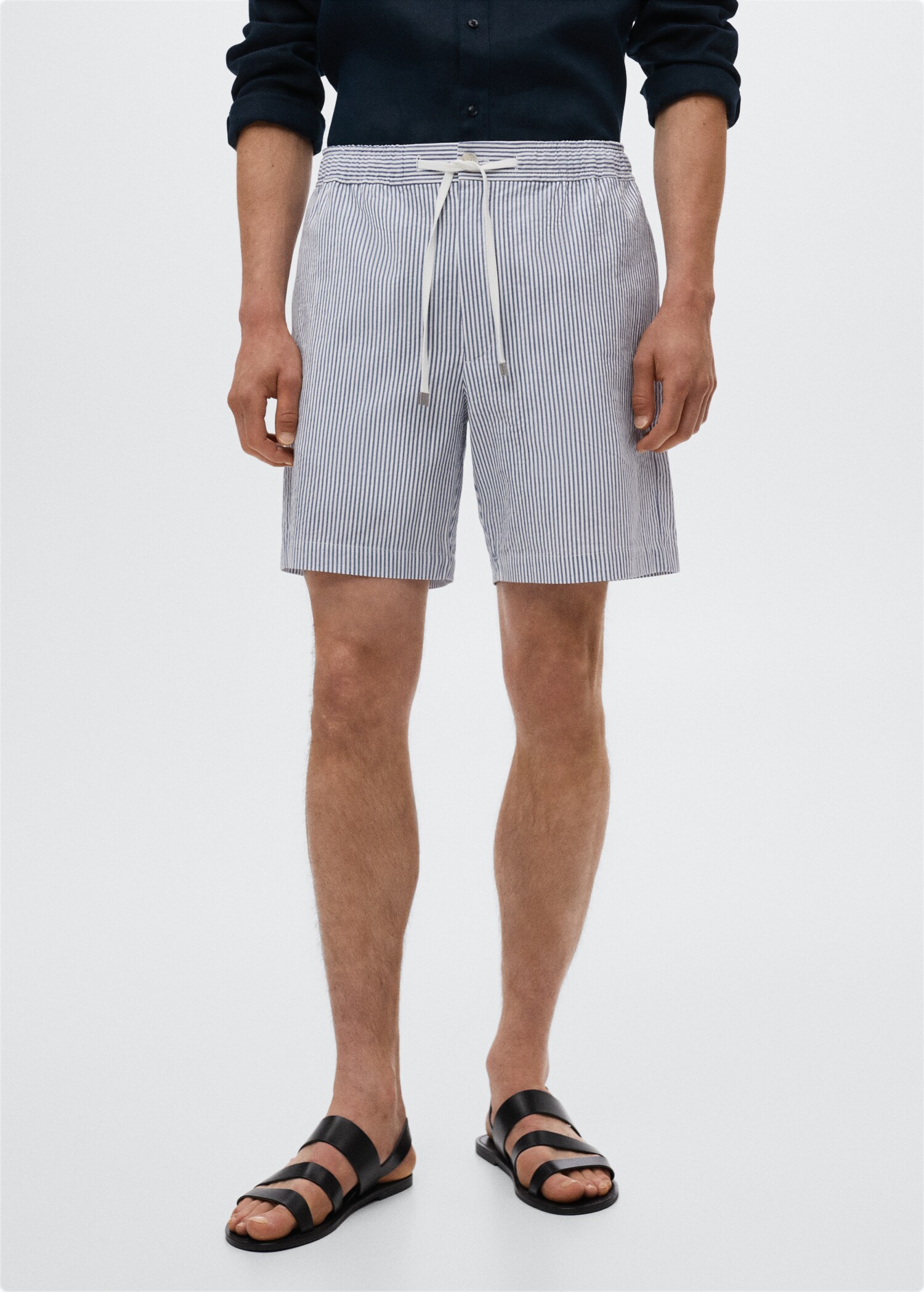 Stripete bermudas seersucker - Halvtotal bildeutsnitt