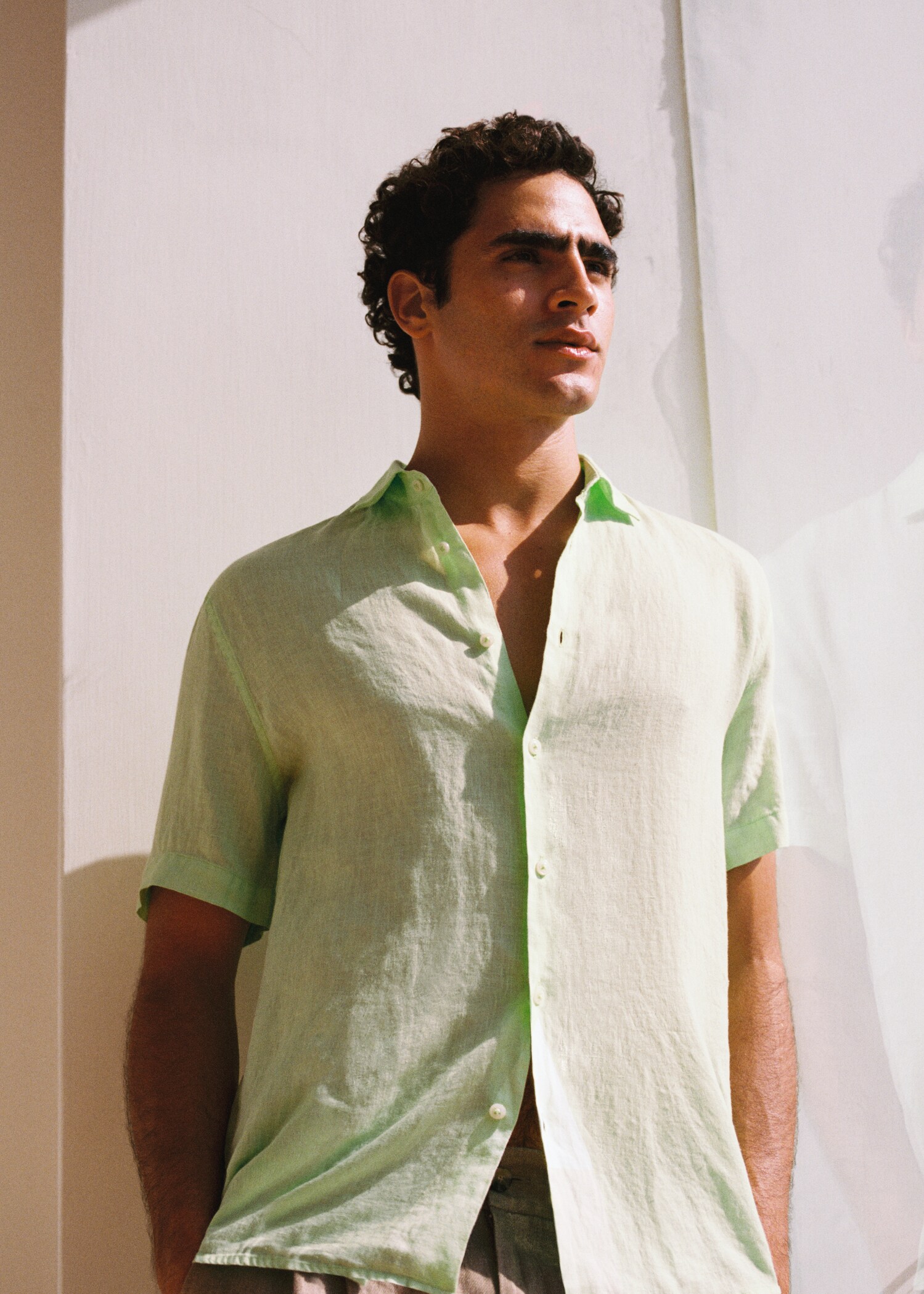 Camisa 100% linho de manga curta - Pormenor do artigo 5