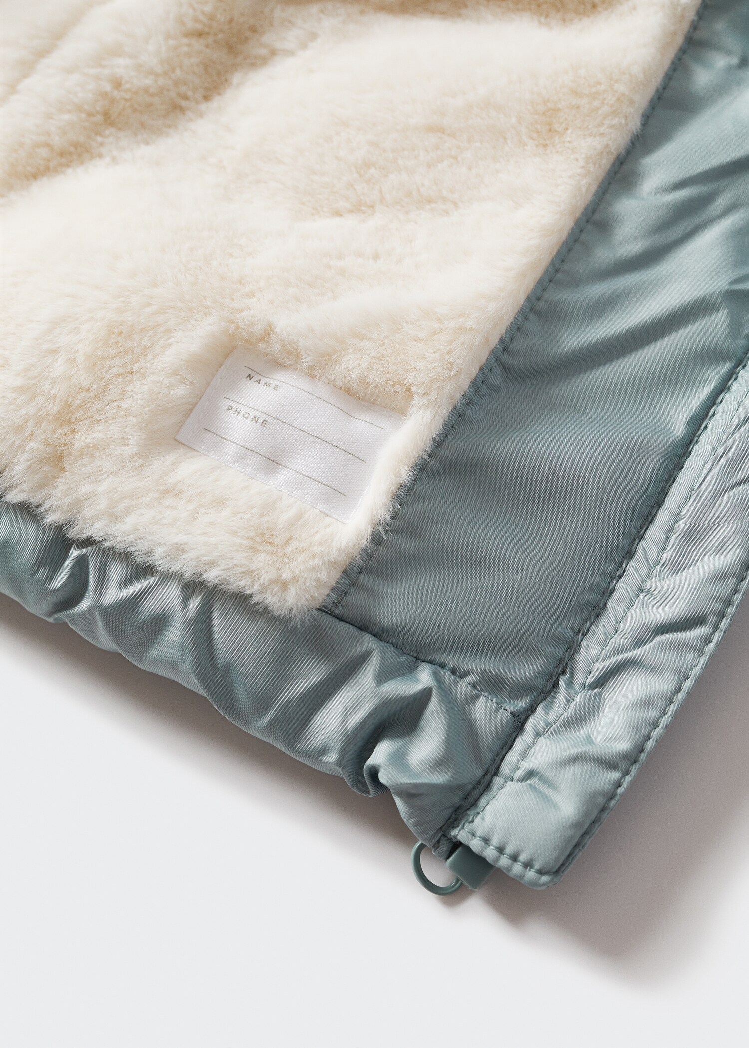 Gilet with fur-effect lining - Details of the article 7