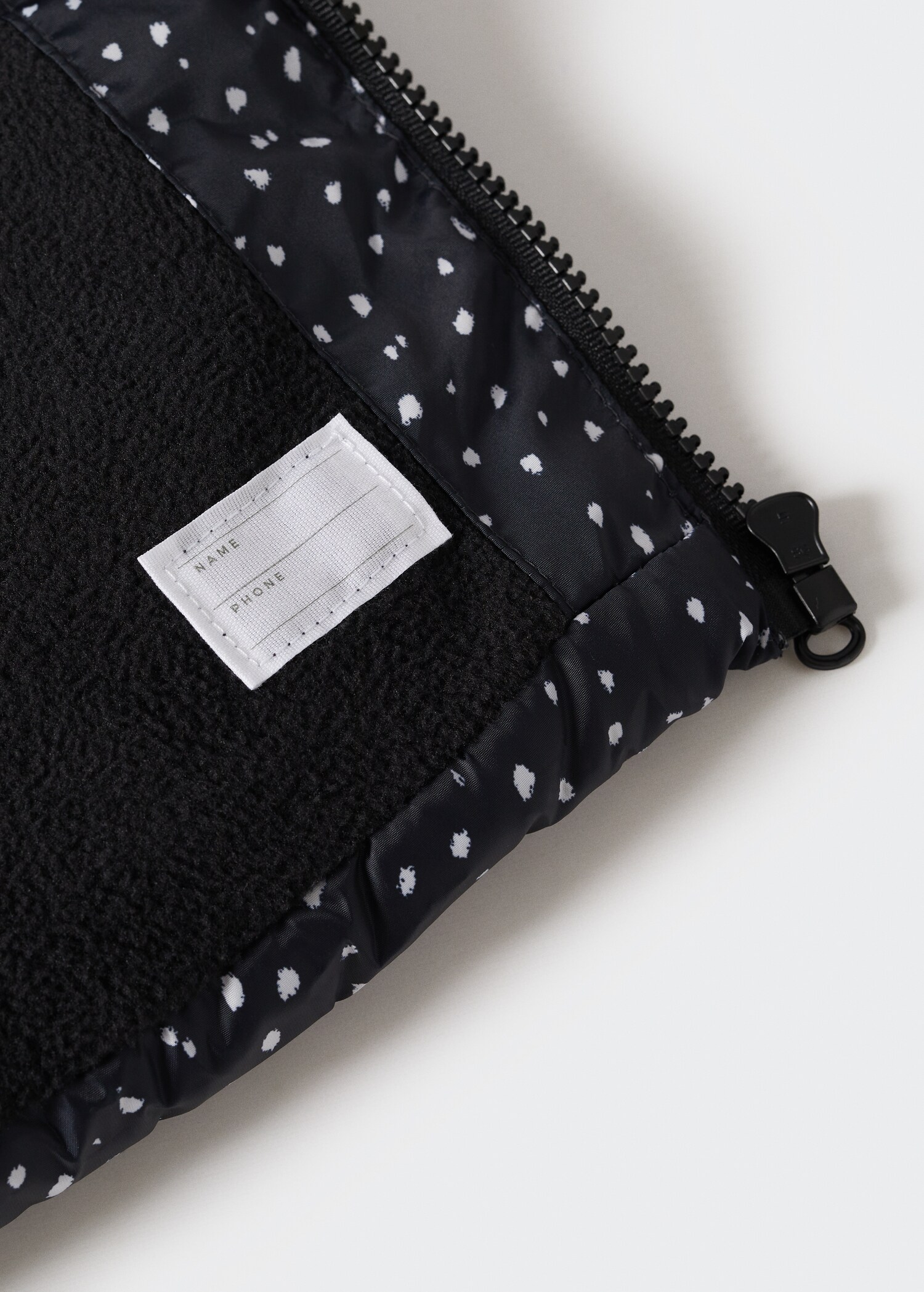 Padded fleece gilet - Details of the article 8
