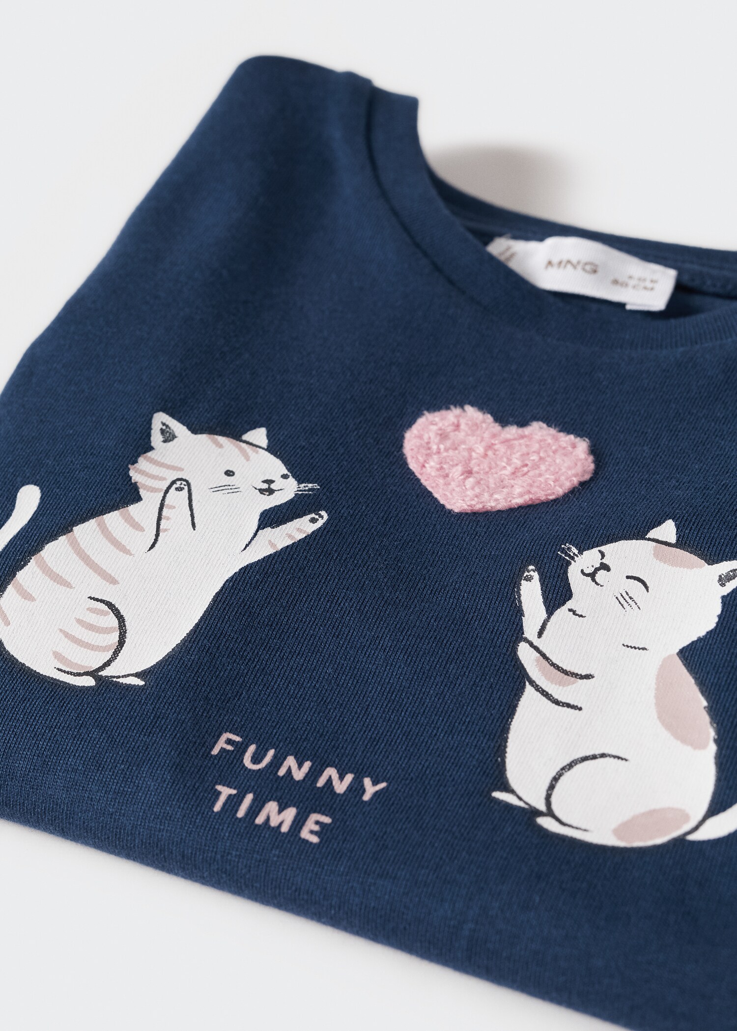 Embossed printed t-shirt - Details of the article 8