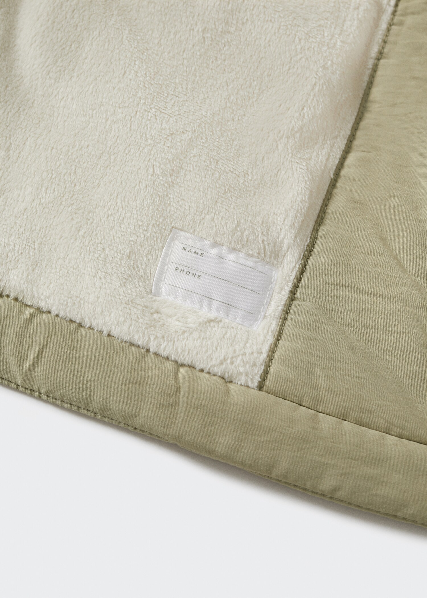 Fur lined quilted trench coat - Details of the article 8