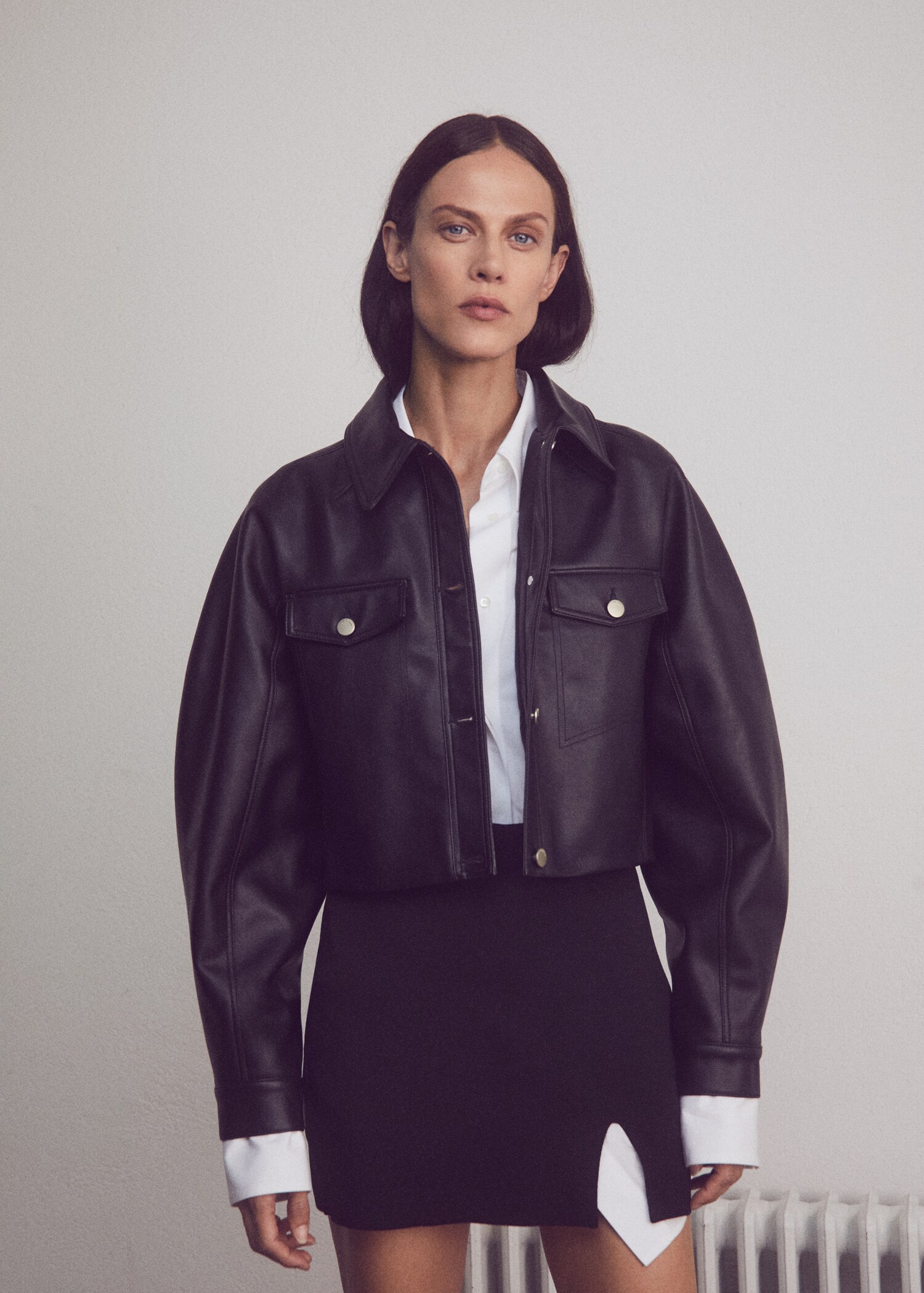 Short leather-effect jacket - Details of the article 6