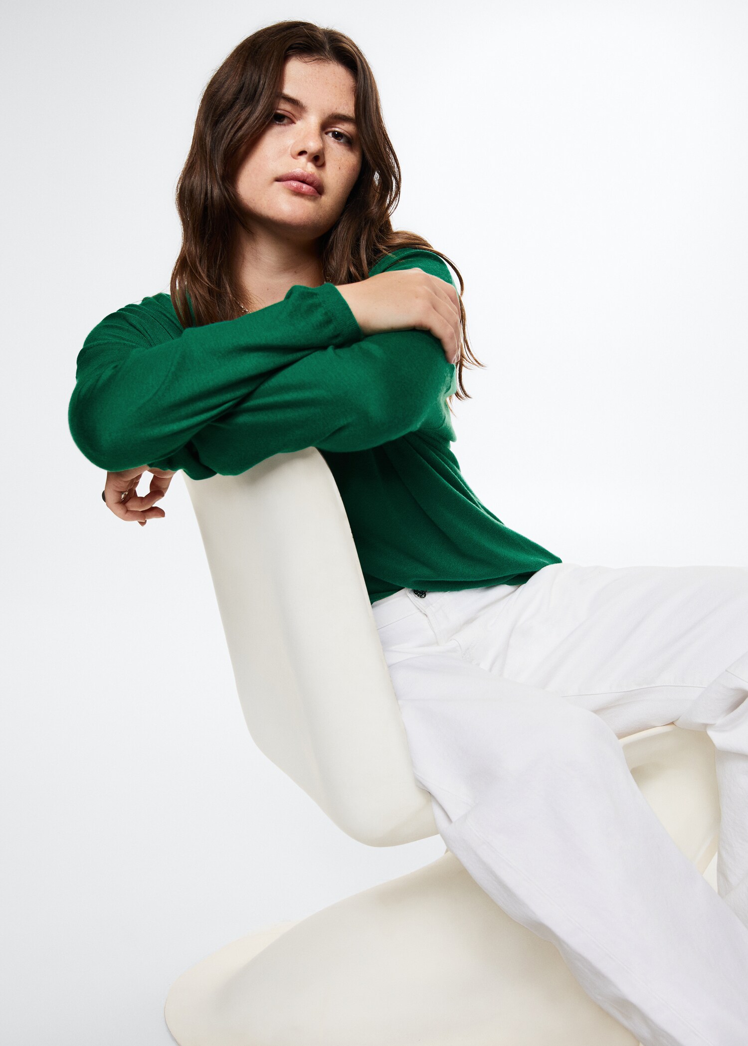 V-neck knit sweater - Details of the article 4