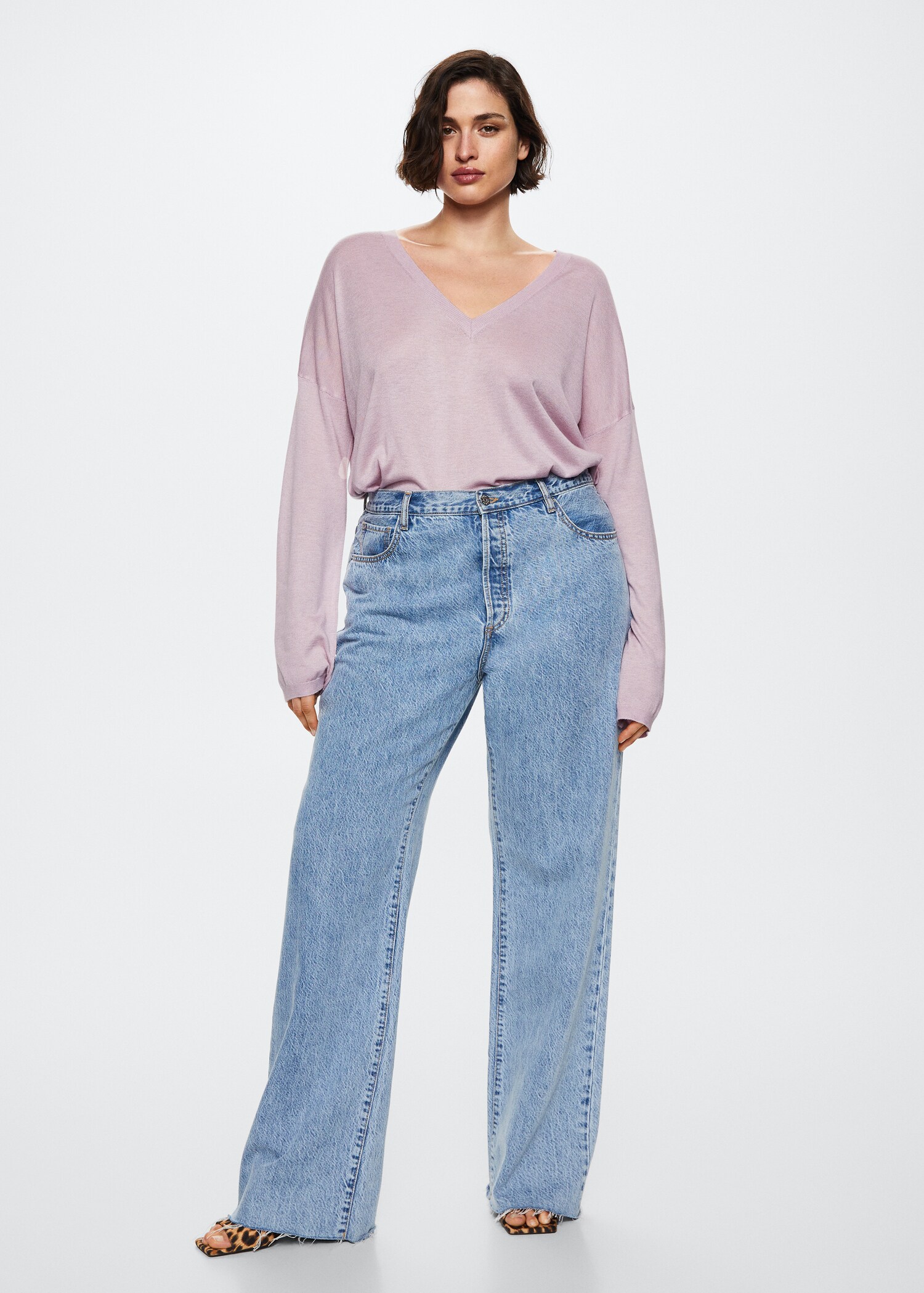 V-neck knit sweater - Details of the article 3