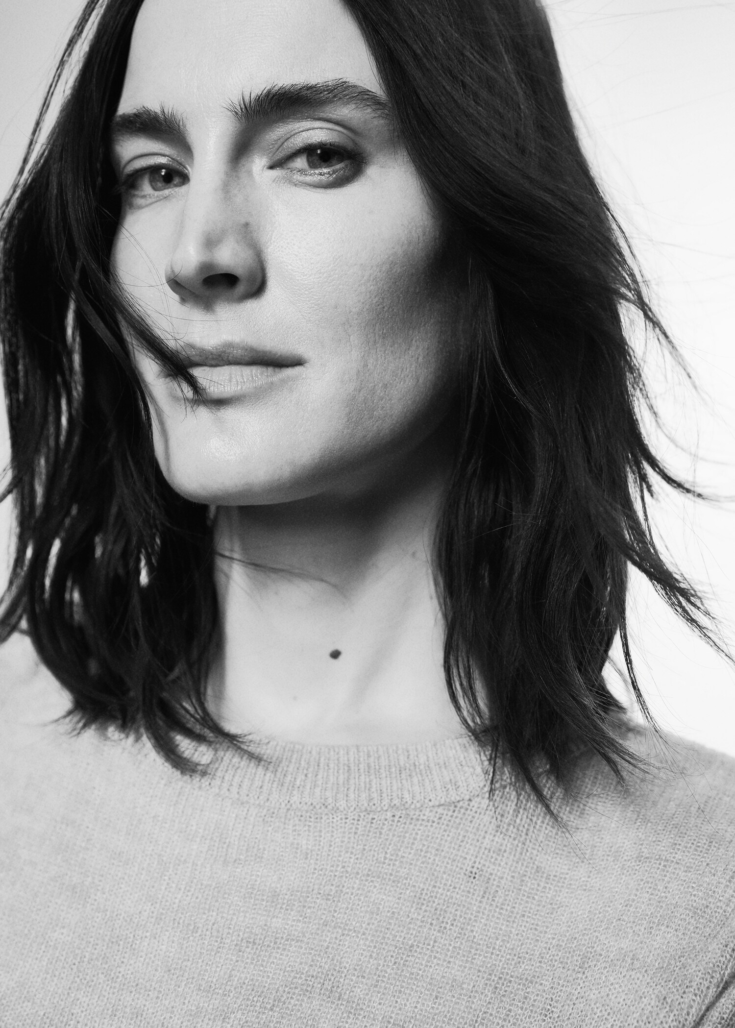 Cotton-linen round-neck knitted sweater - Details of the article 2
