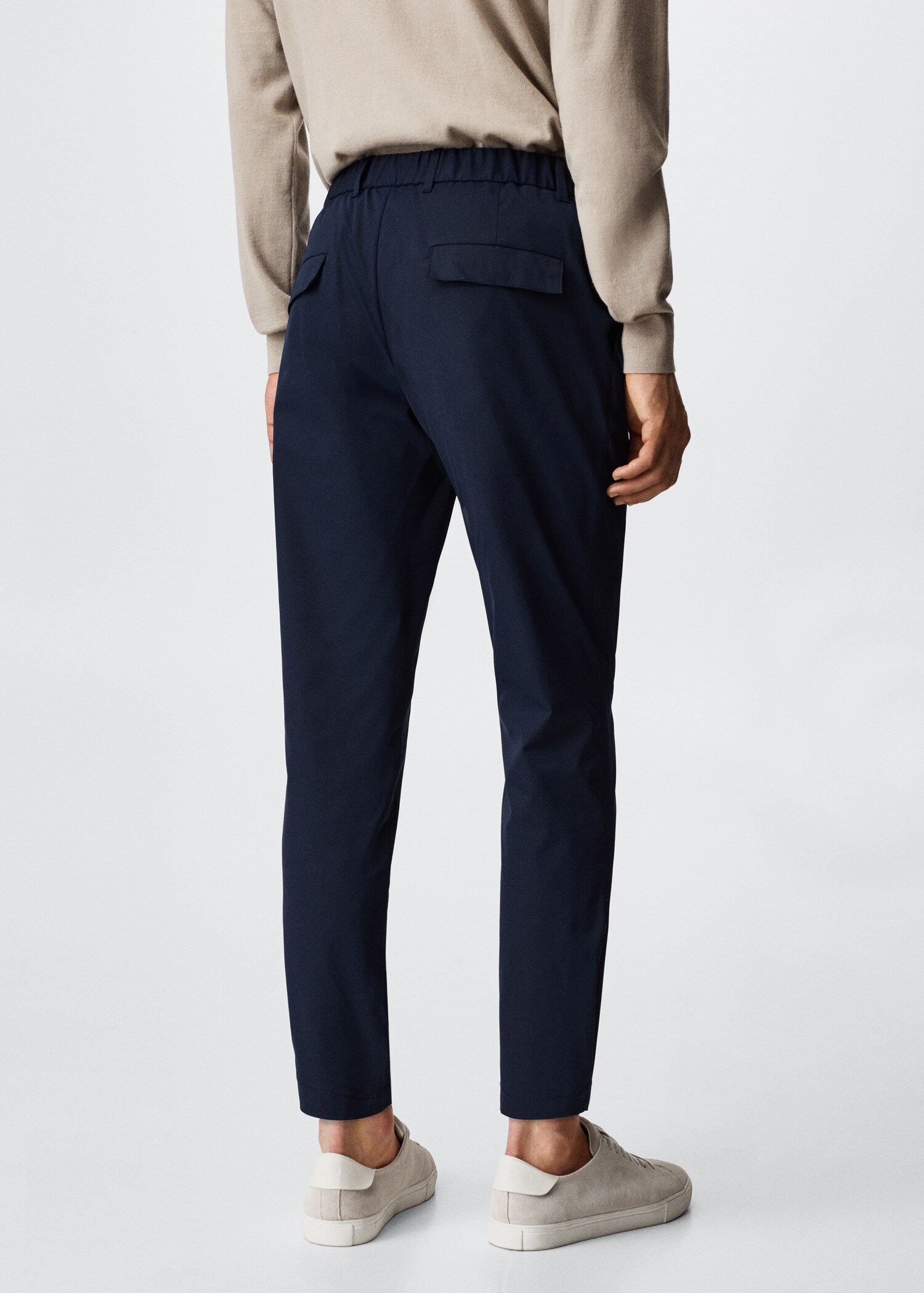 Crease-resistant slim-fit trousers - Reverse of the article